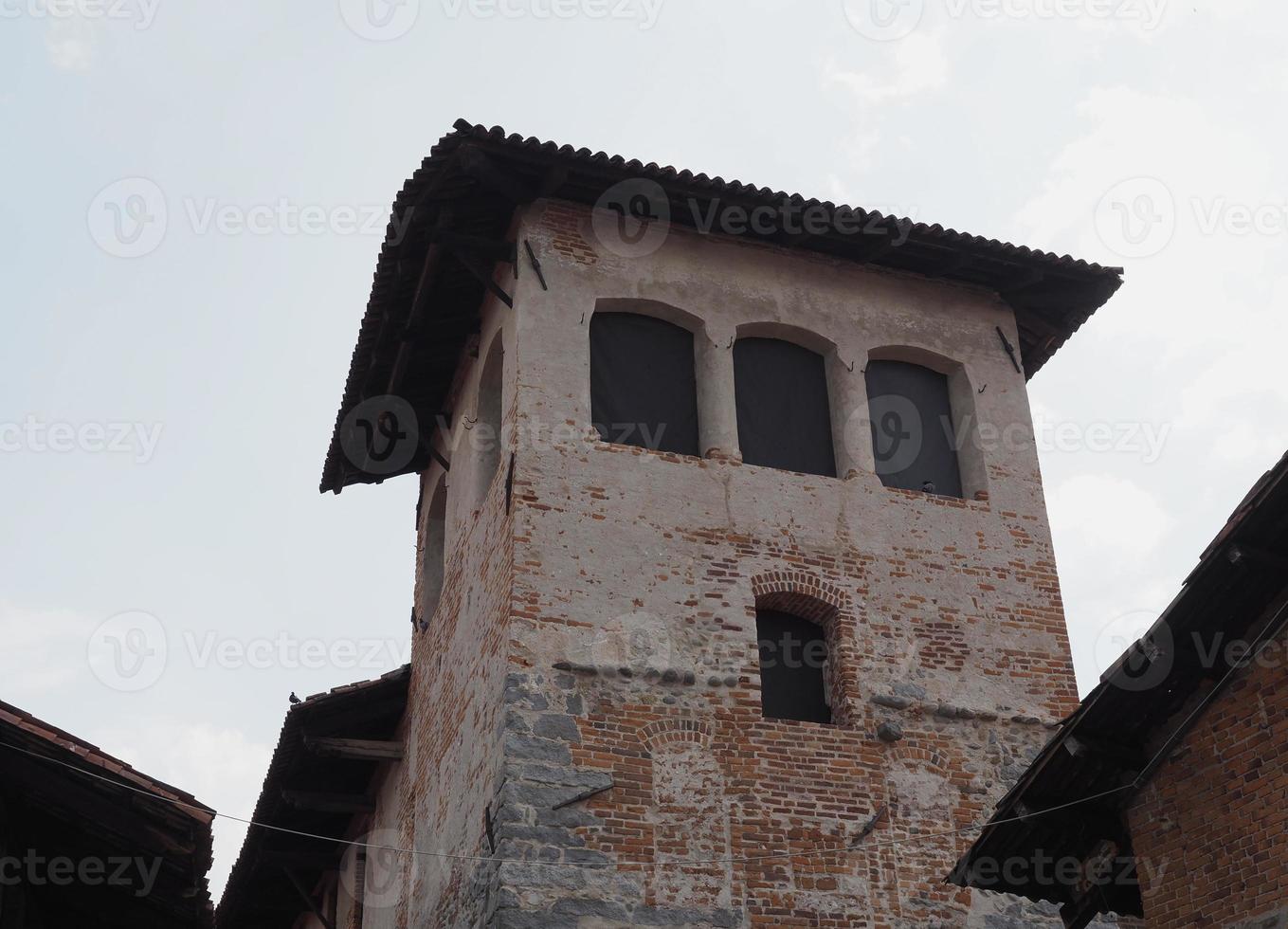 villa medieval de ricetto en candelo foto