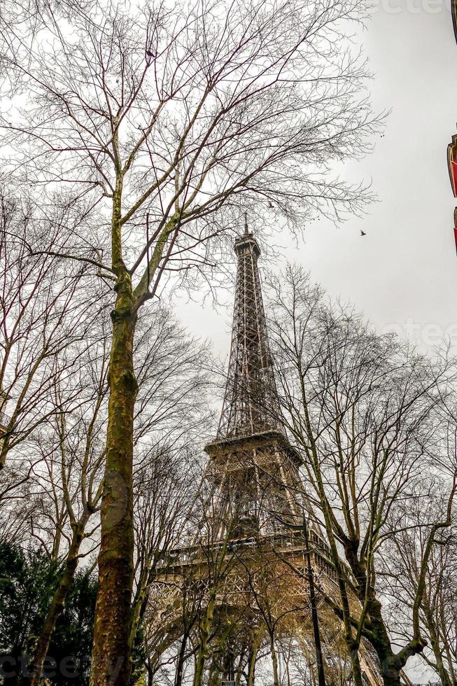 Eiffel Tower and sky photo