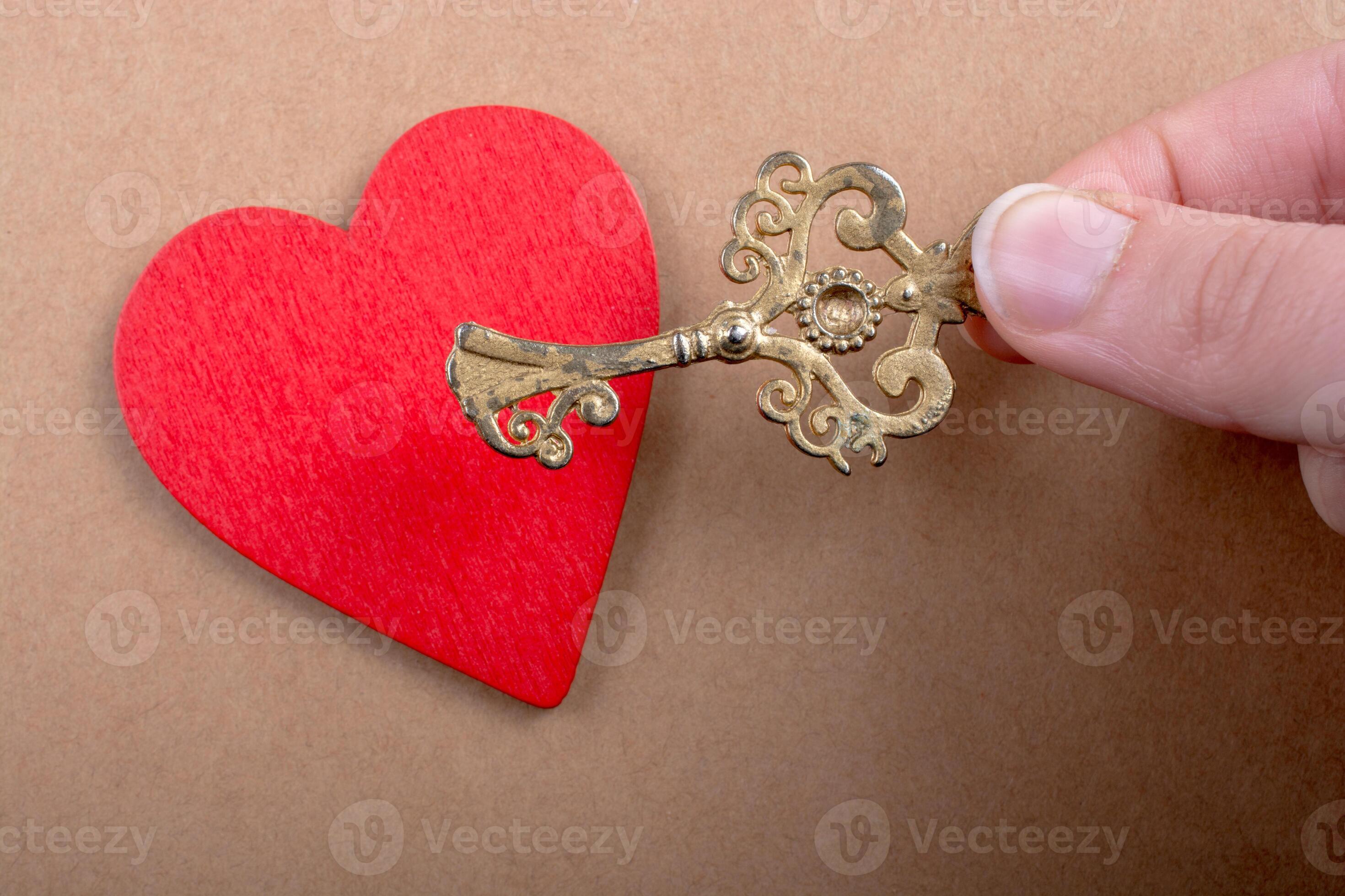 Retro styled decorative key and heart shape 14511829 Stock Photo at