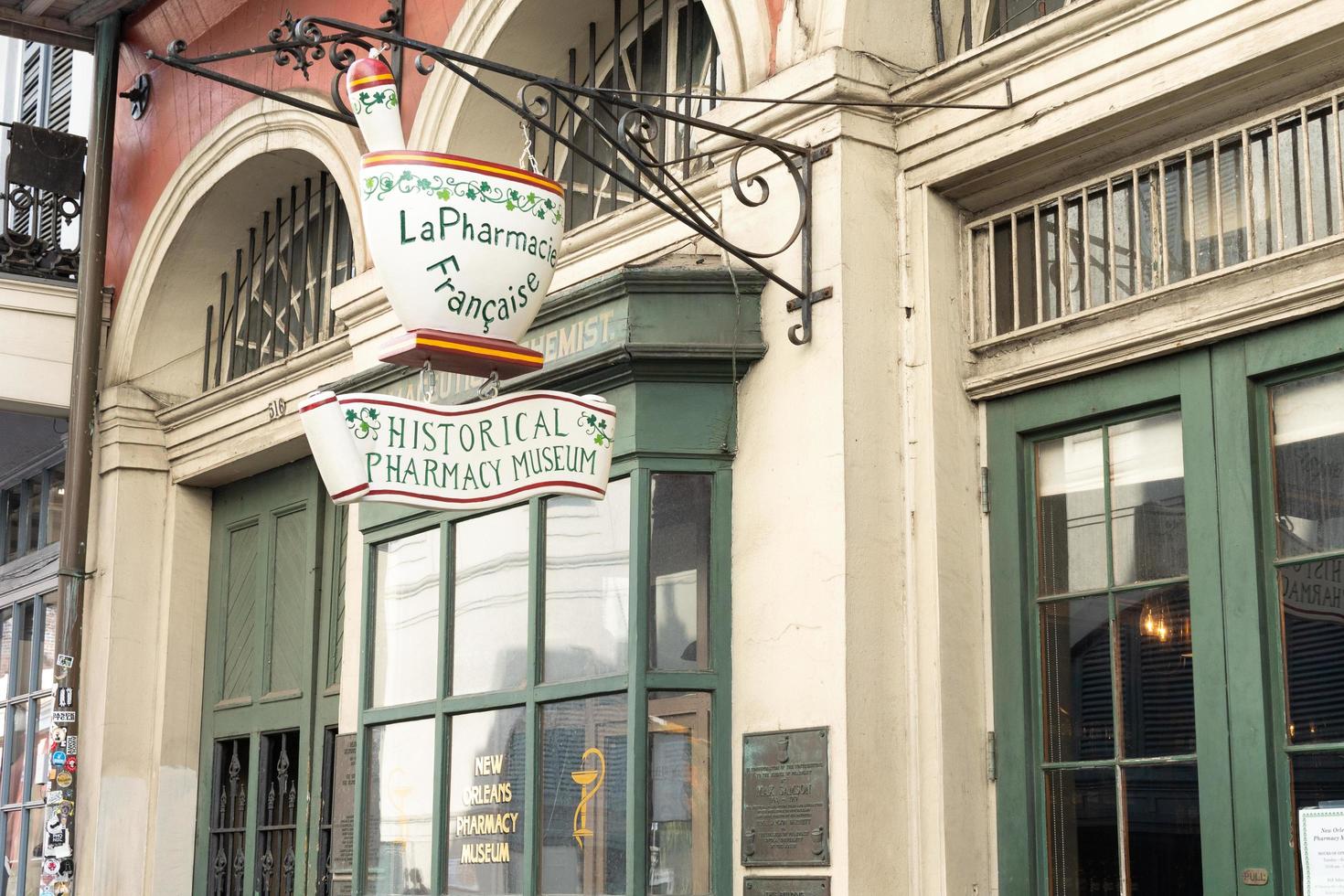 nueva orleans, luisiana, estados unidos. 4 de noviembre de 2022. Entrada exterior del museo histórico de farmacia en nueva orleans, louisiana. foto