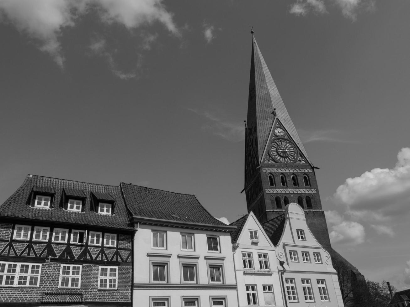 la ciudad de luneburg en alemania foto