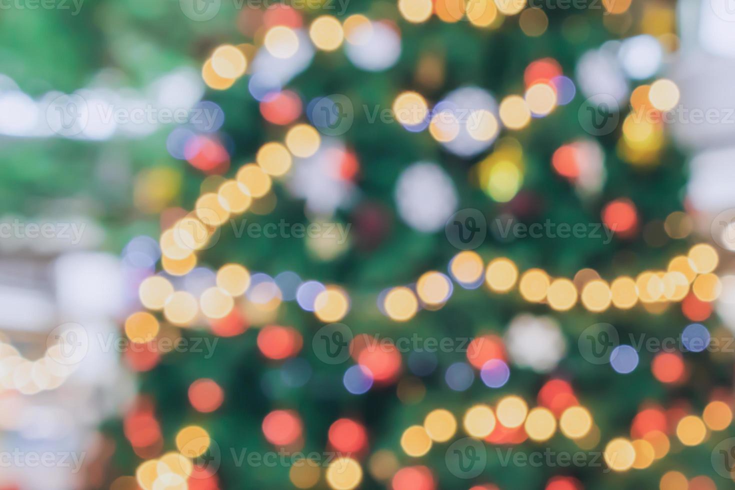 Abstract blurred christmas tree with bokeh light background 14590227 ...