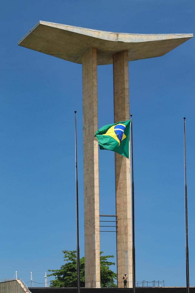 río de janeiro, rj, brasil, 2022 - monumento a los muertos de la segunda guerra mundial, construido en 1960 en el parque flamengo foto