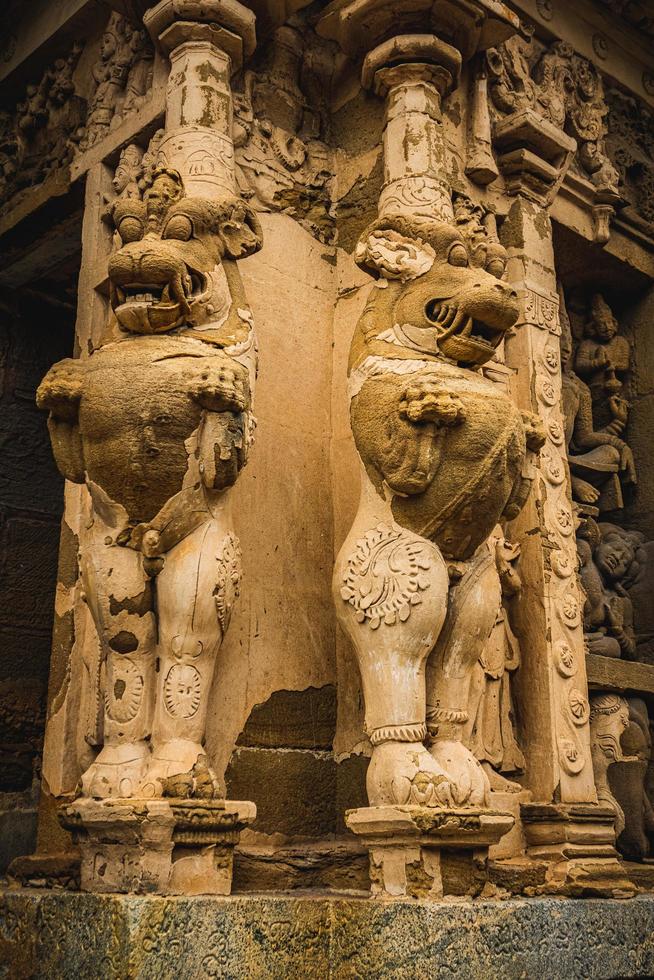 Beautiful Pallava architecture and exclusive sculptures at The Kanchipuram Kailasanathar temple, Oldest Hindu temple in Kanchipuram, Tamil Nadu - best archeological sites in South India photo