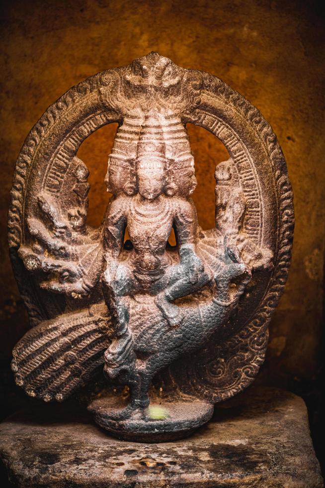 Beautiful Pallava architecture and exclusive sculptures at The Kanchipuram Kailasanathar temple, Oldest Hindu temple in Kanchipuram, Tamil Nadu - best archeological sites in South India photo