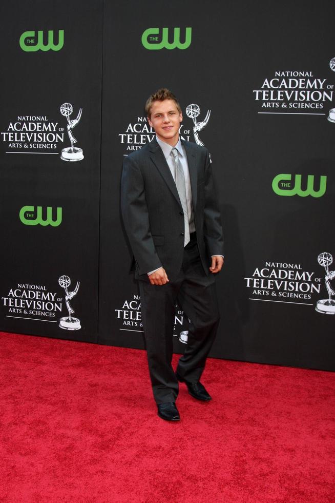 Kevin G Schmidt arriving at the Daytime Emmys at the Orpheum Theater in Los Angeles, CA on August 30, 2009 photo