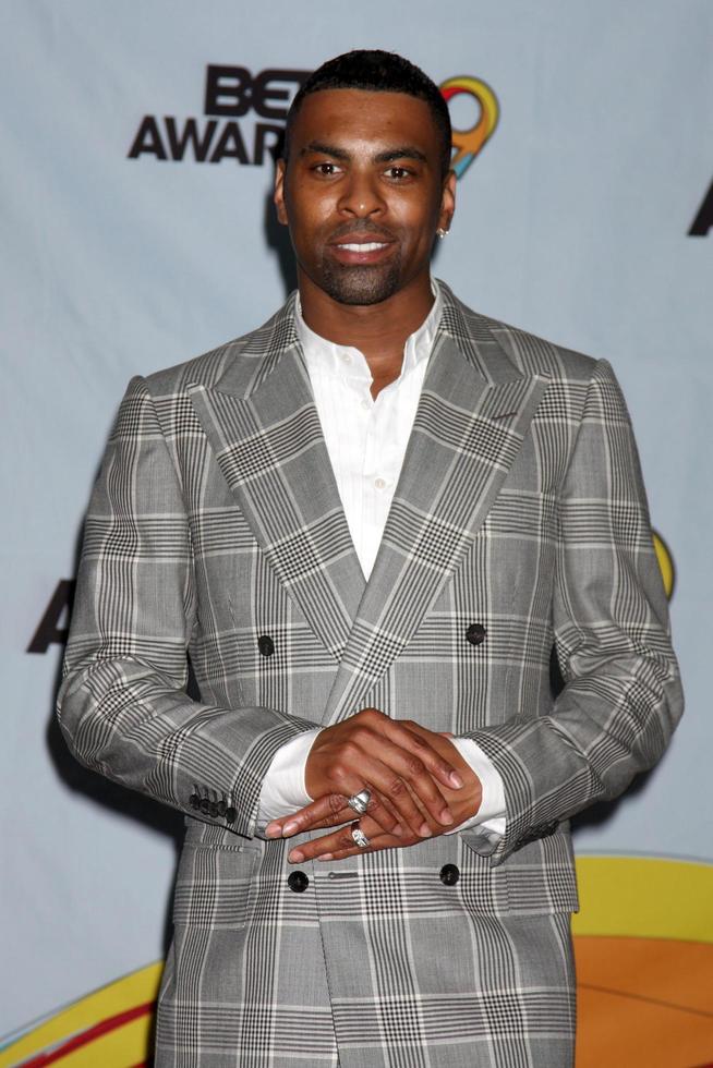 Ginuwine in the Press Room at the BET Awards 2009 at the Shrine Auditorium in Los Angeles, CA on June 28, 2009 photo