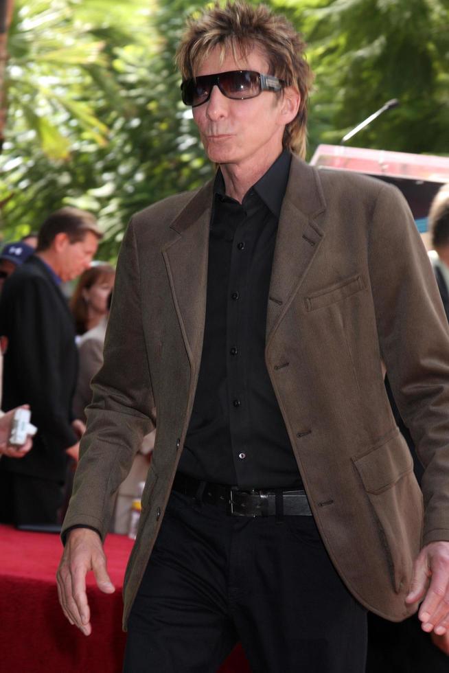 Barry Manilow at the Hollywood Walk of Fame Star Ceremony honoring Dave Koz Capital Building in Hollywood Los Angeles, CA September 22, 2009 photo