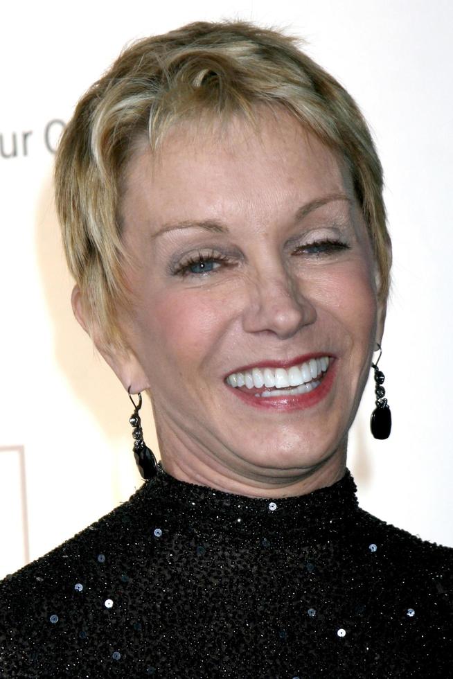 Sandy Duncan arriving at A Fine Romance benefiting the Motion Picture and Television Fund at Sony Studios in Culver City, CA on November 8, 2008 photo