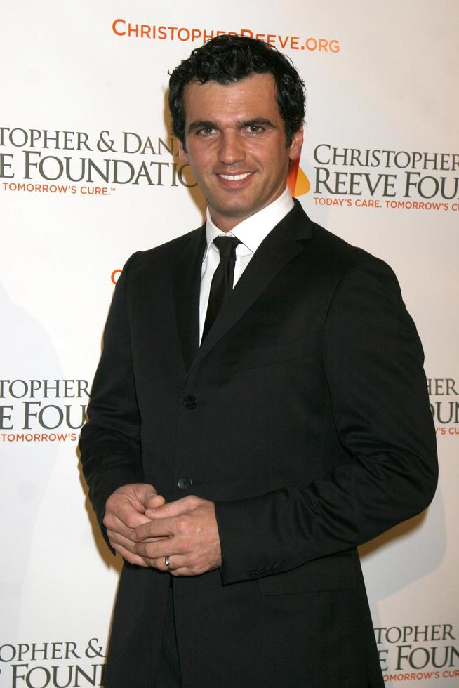 Tony Dovolani arriving at the 4th Annual Los Angeles Gala for the Christopher and Dana Reeve Foundation, at the Beverly Hilton Hotel, in Beverly Hills, CA December 2, 2008 photo