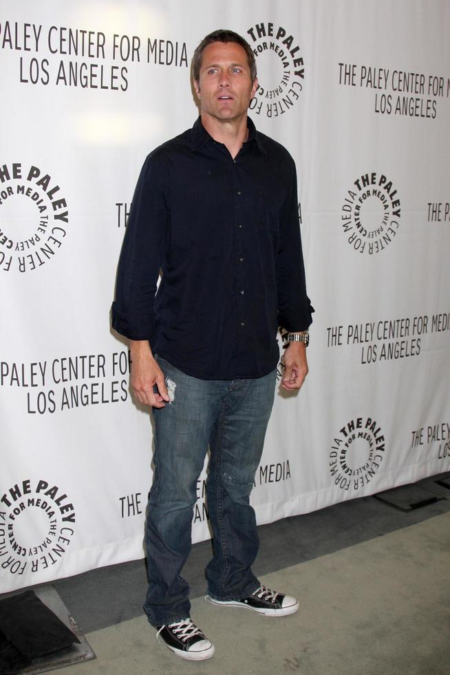 Rob Estes arriving at the 90210 PaleyFest09 event on April 11 ,2009 at the Paley Center for Media in Beverly Hills, California photo