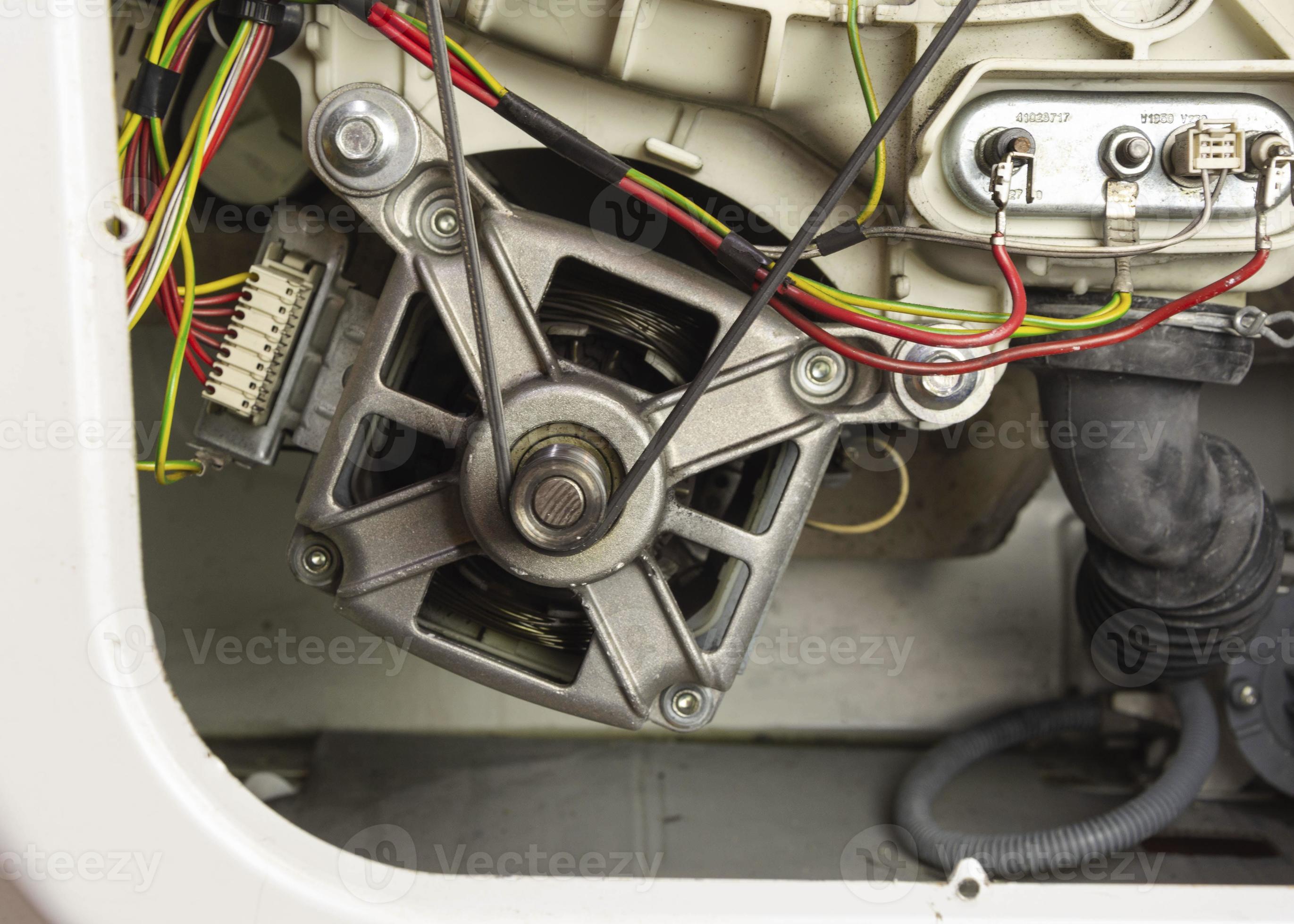 washing machine device, electric motor, washing machine motor with belt roller, washing machine