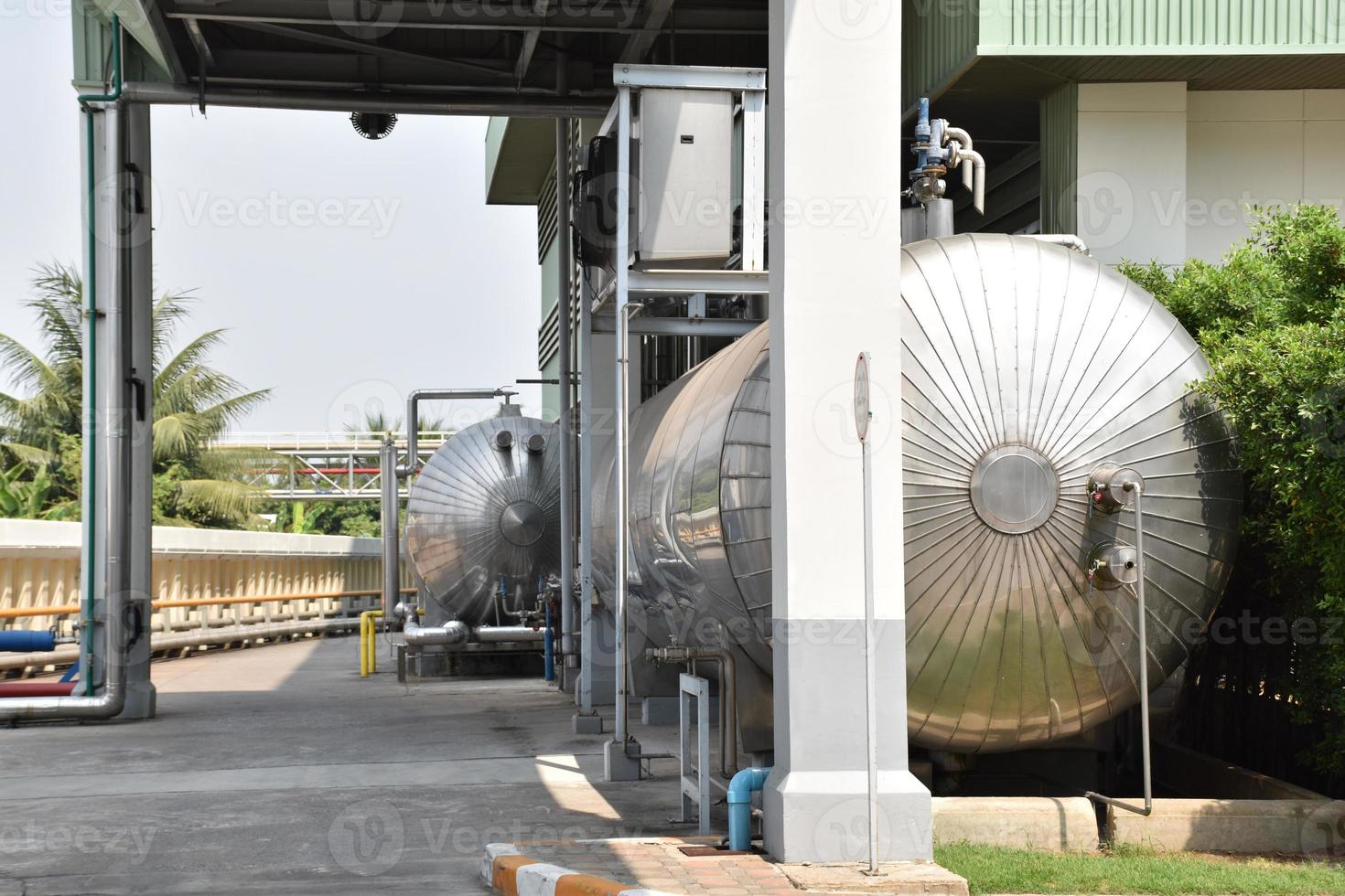 Large Carbon Dioxide Chemical Tank photo