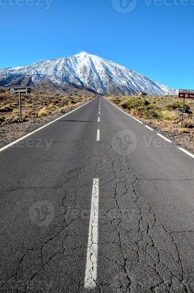 camino a la montaña foto