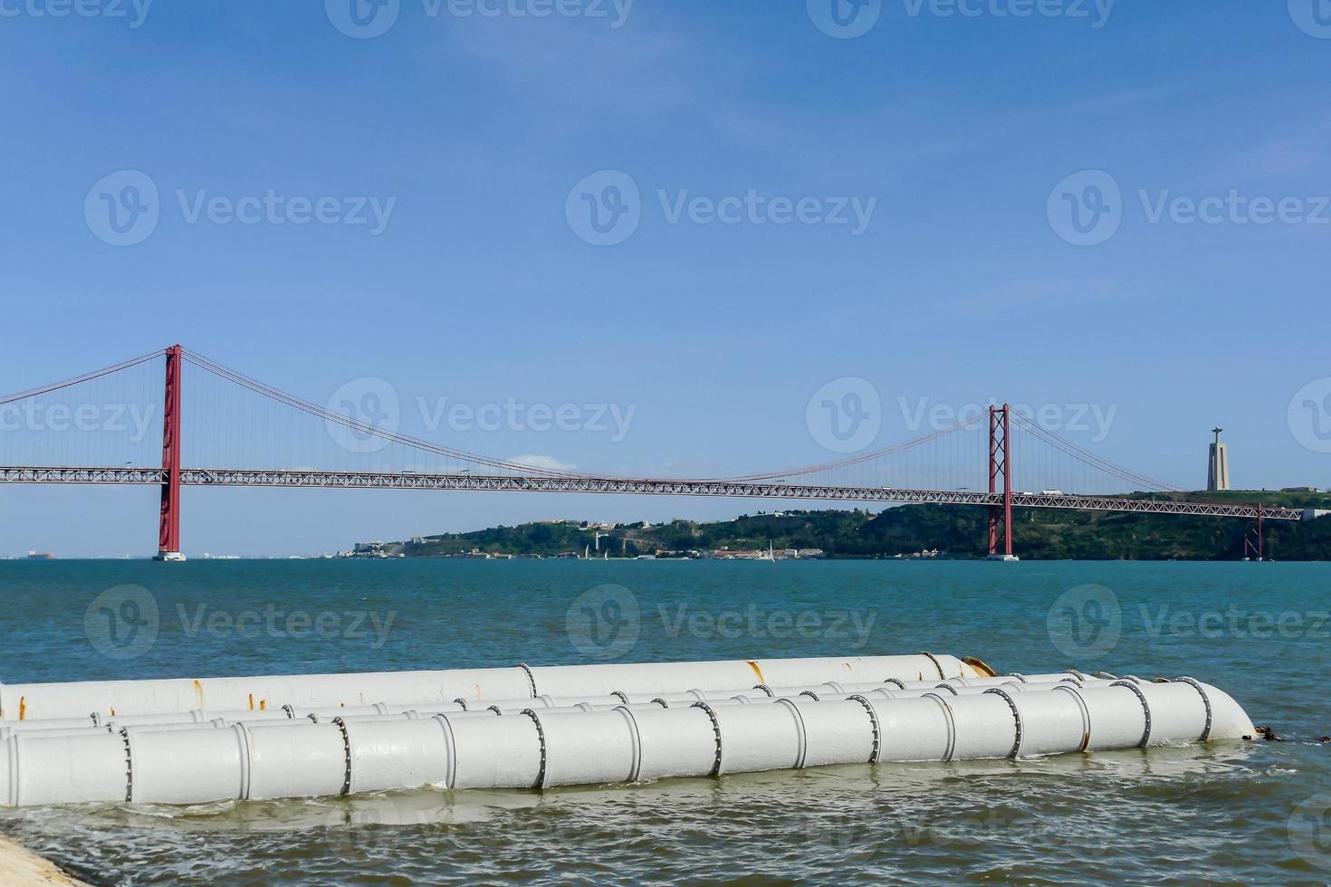 Golden Gate Bridge photo