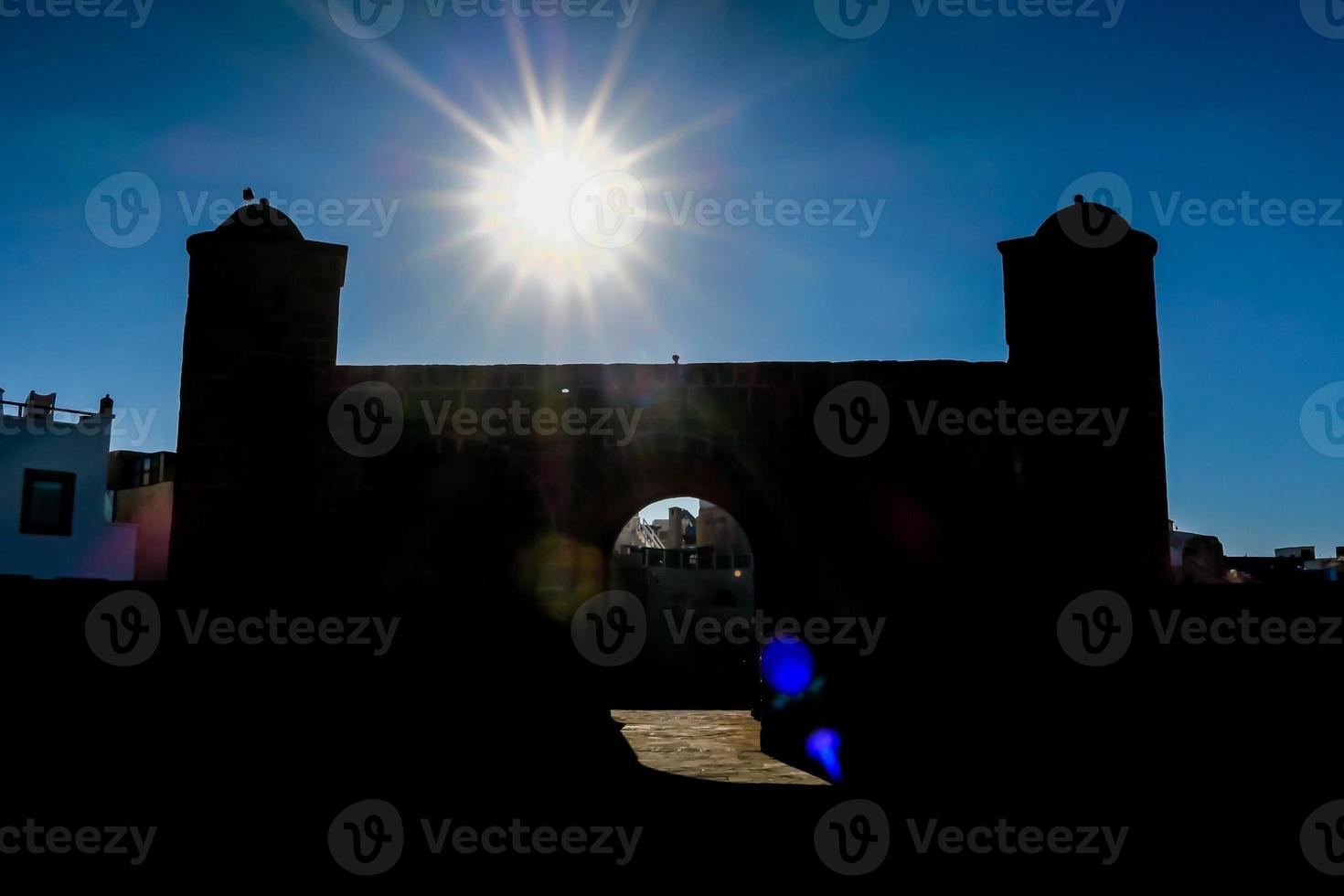 Silhouette of building photo