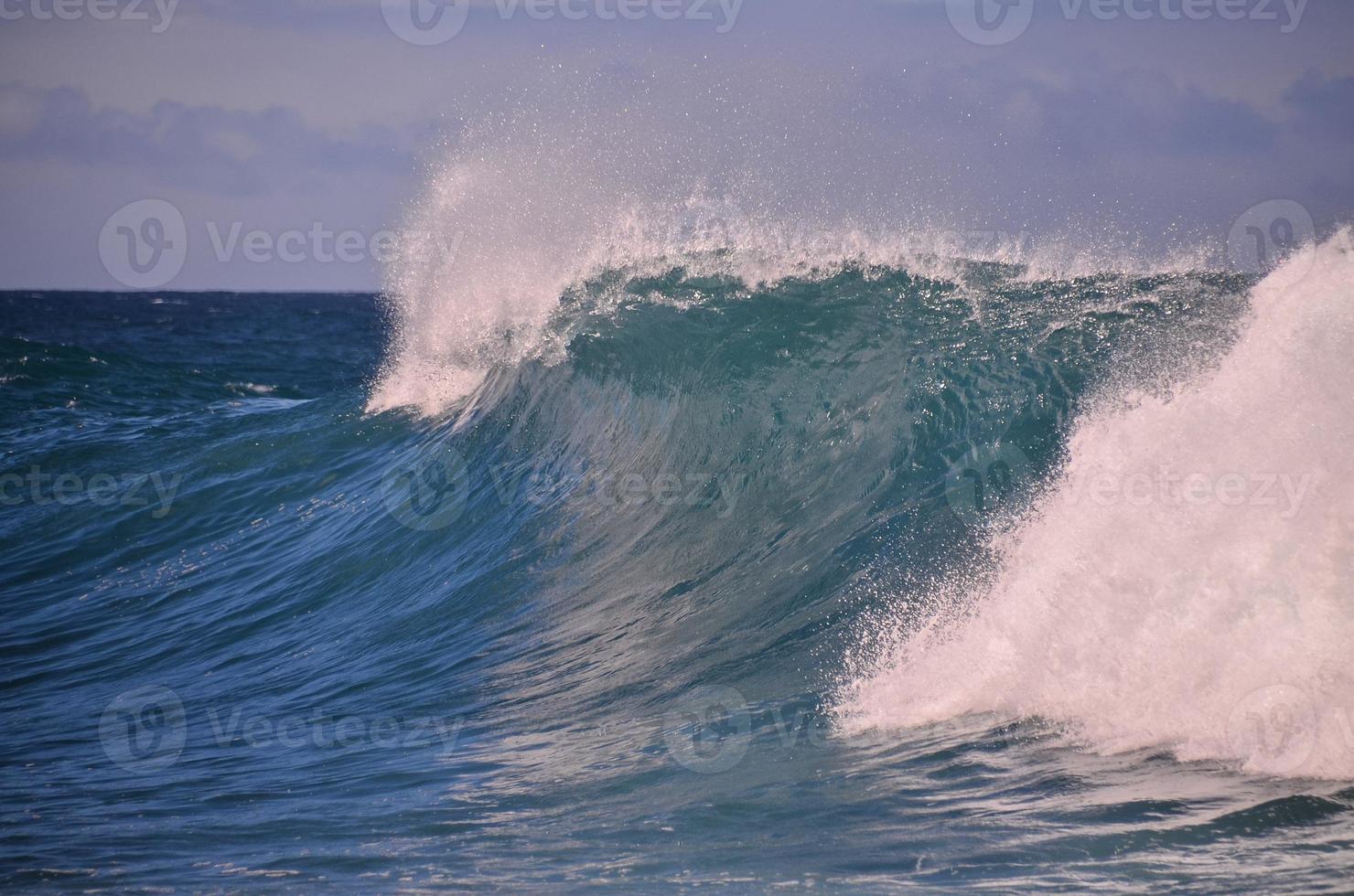 Huge sea waves photo