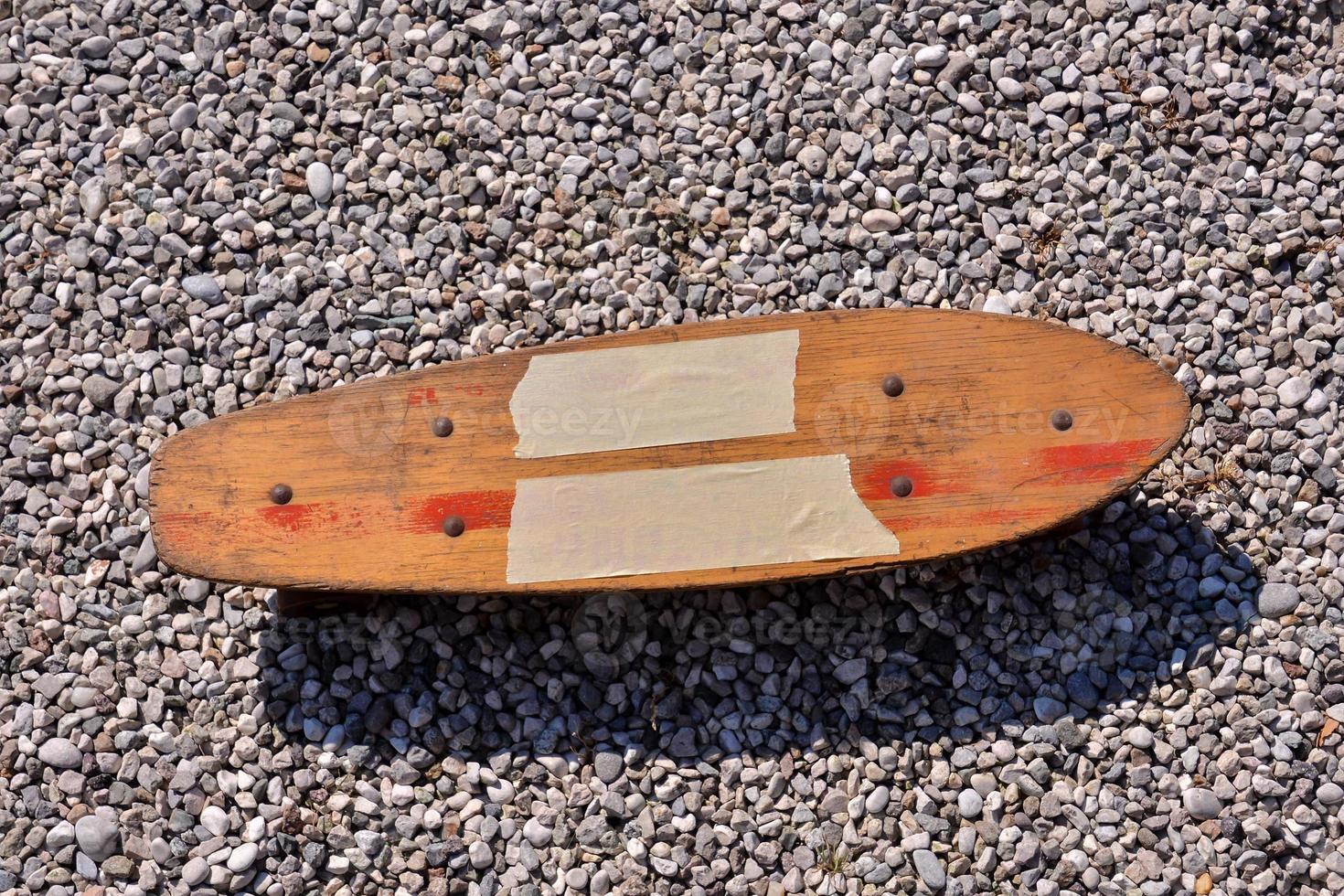 vista de patineta de madera foto