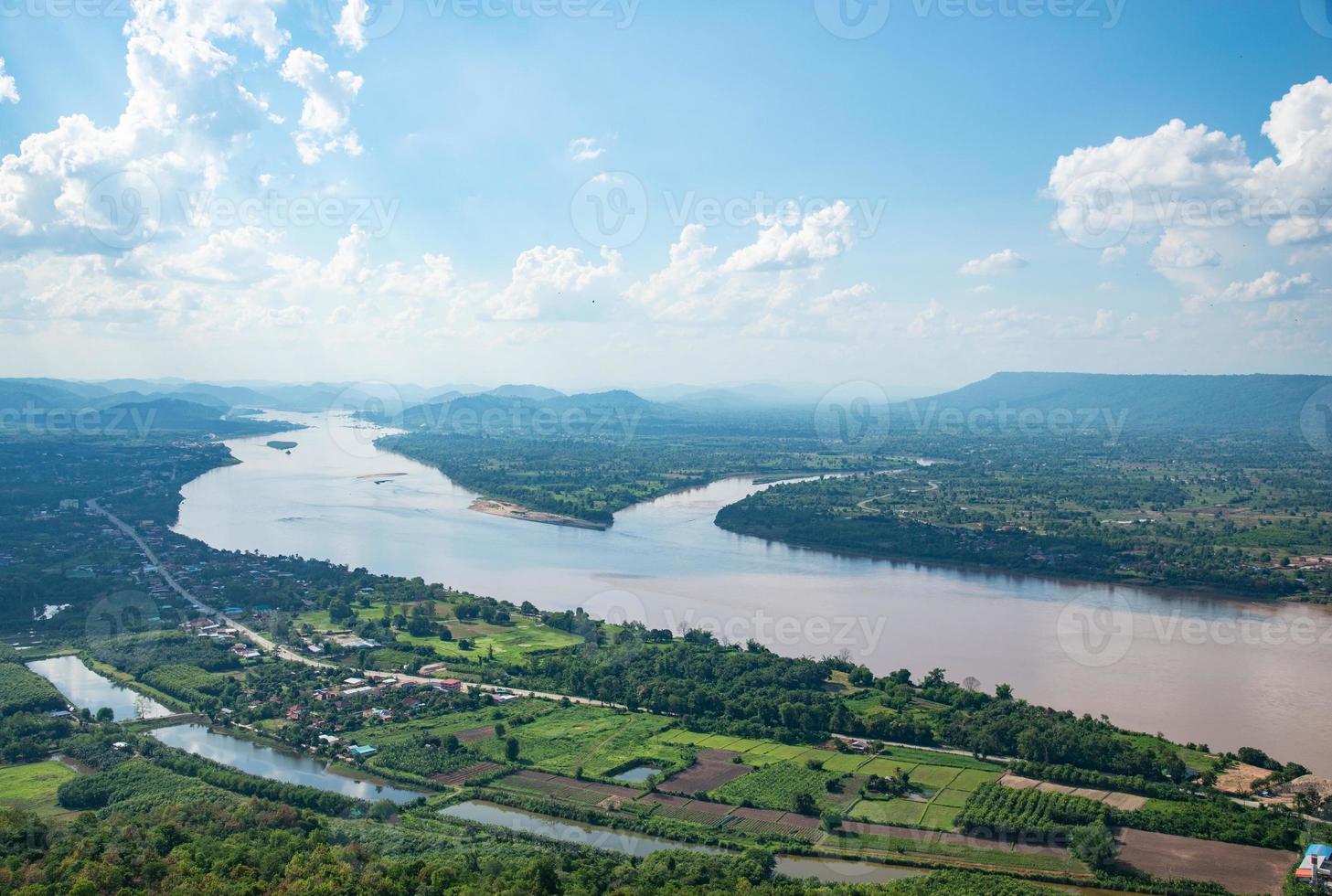 vista superior del río maklong, la forma de vida tailandesa, nong khai, tailandia foto