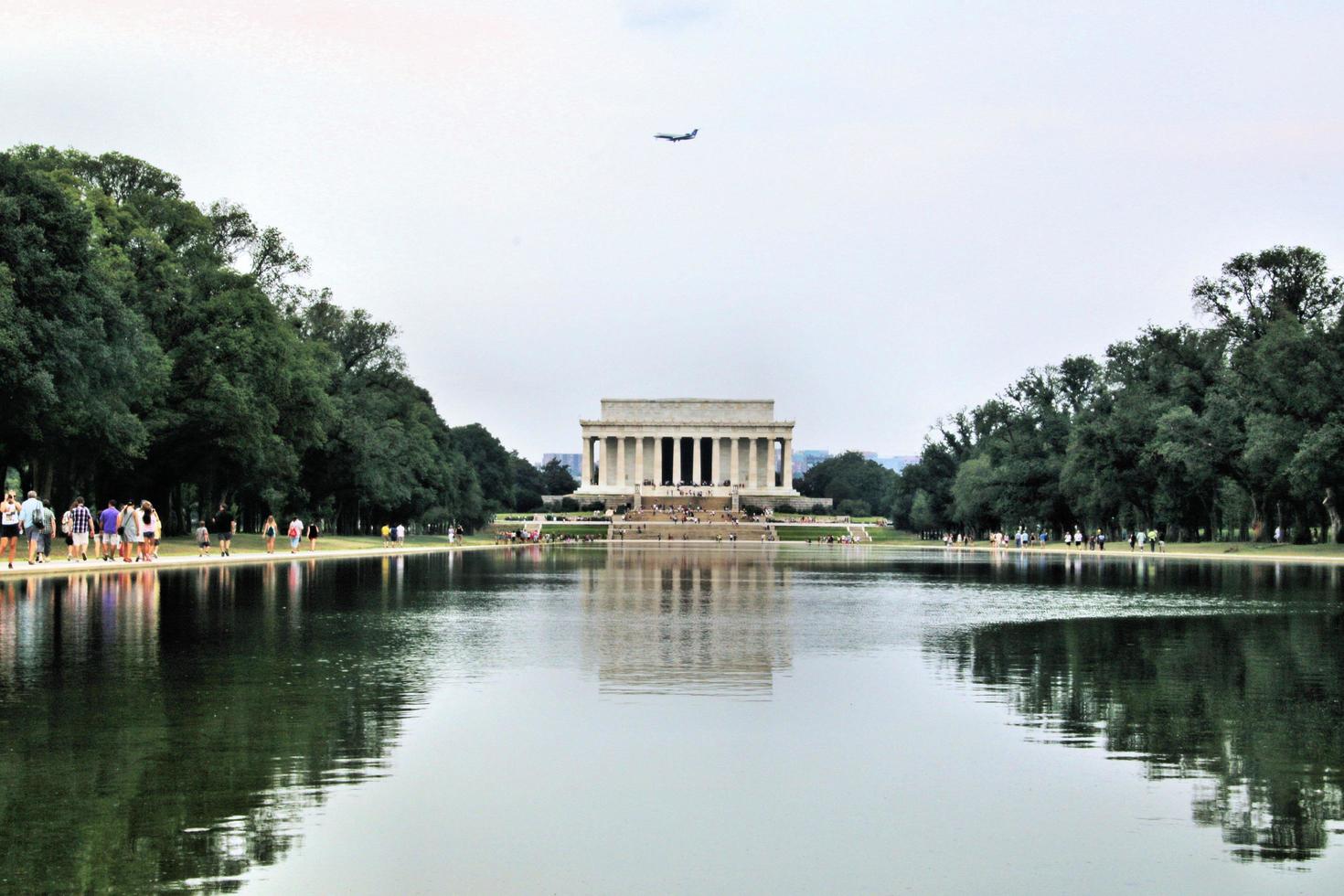 A view of the Lincoln Memorial in Washington photo