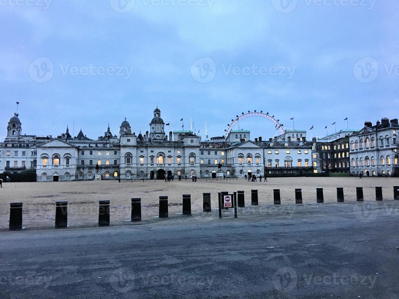 una vista del desfile de guardias a caballo en londres foto