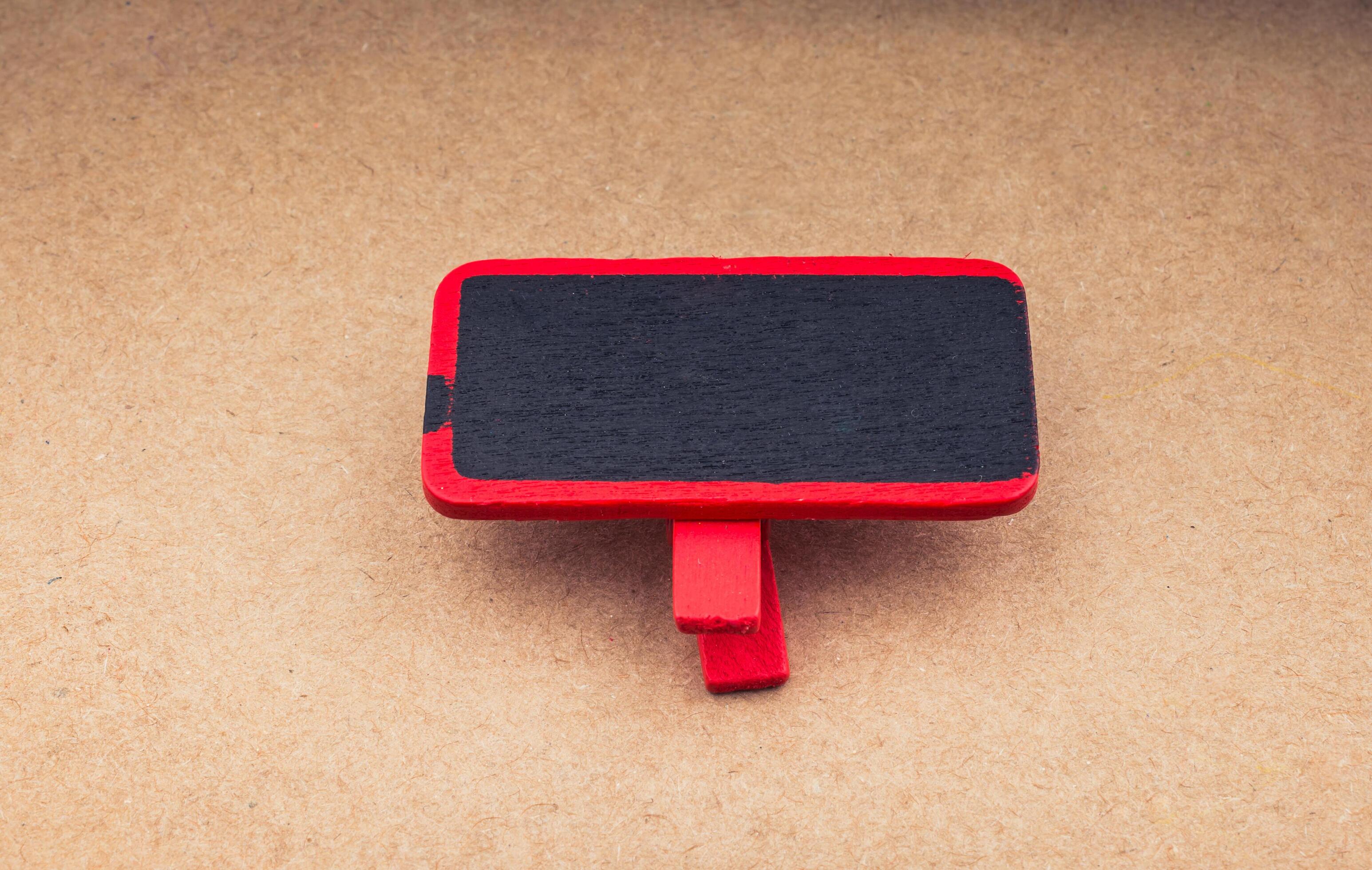 mini-size-wooden-notice-board-14817769-stock-photo-at-vecteezy