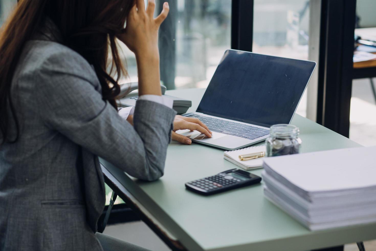 KPI Business Analytics Data Dashboard. Analyst Using Computer photo