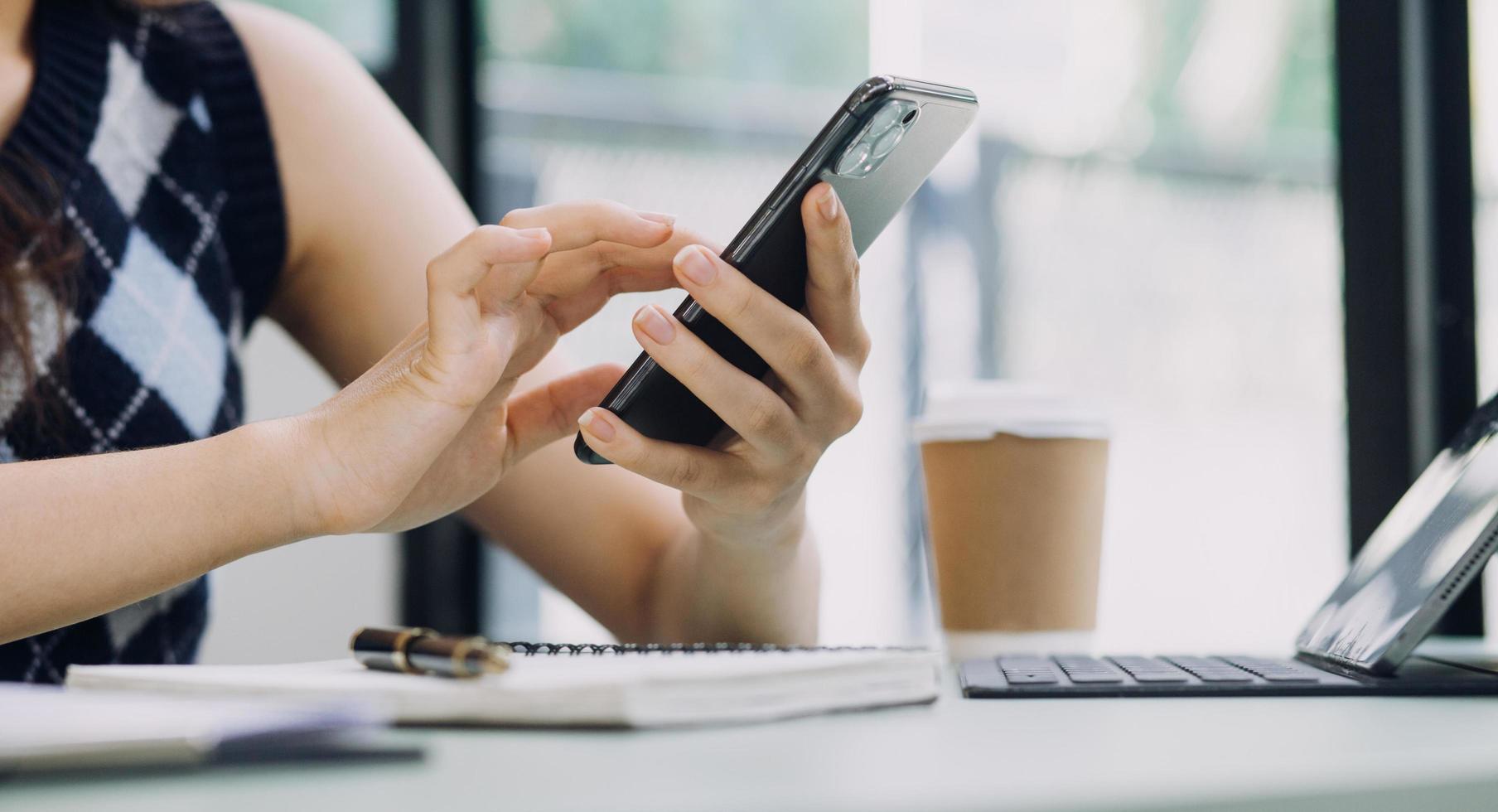 KPI Business Analytics Data Dashboard. Analyst Using Computer photo