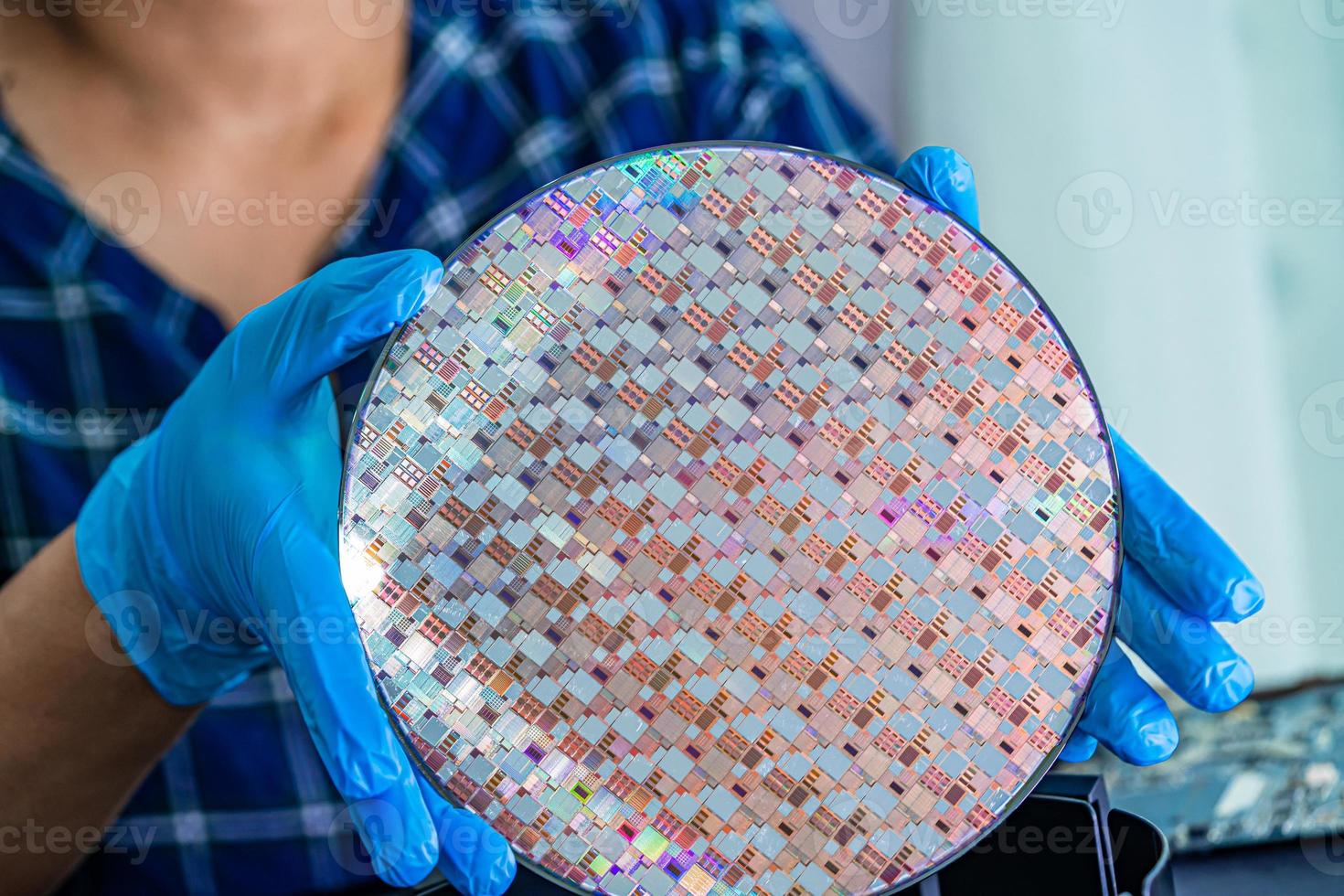 Silicon wafer for manufacturing semiconductor of integrated circuit. photo