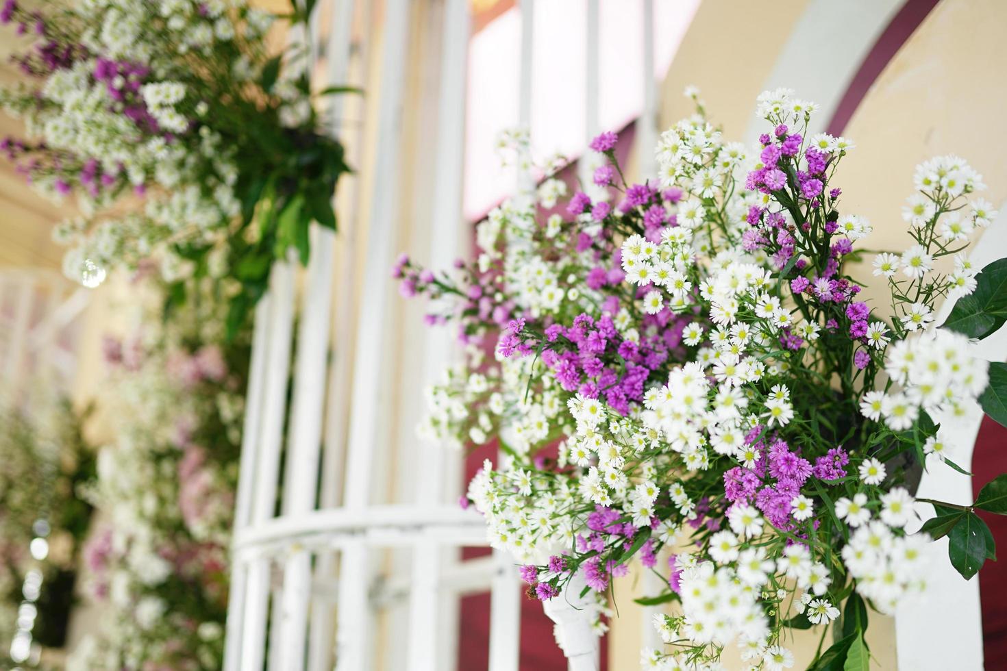 flower arrangement for wedding decoration photo