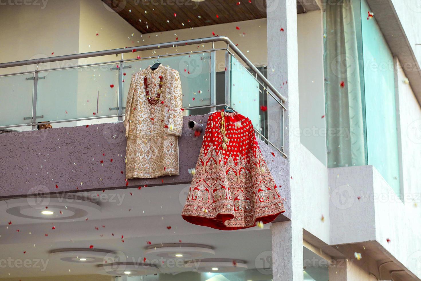 Indian wedding bride's lengha skirt embroidery design photo