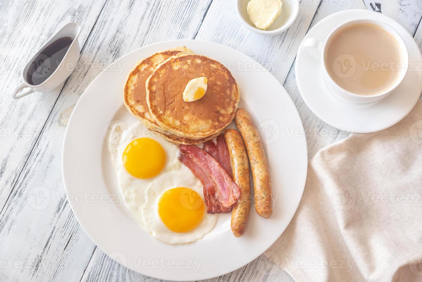 porción de desayuno americano foto