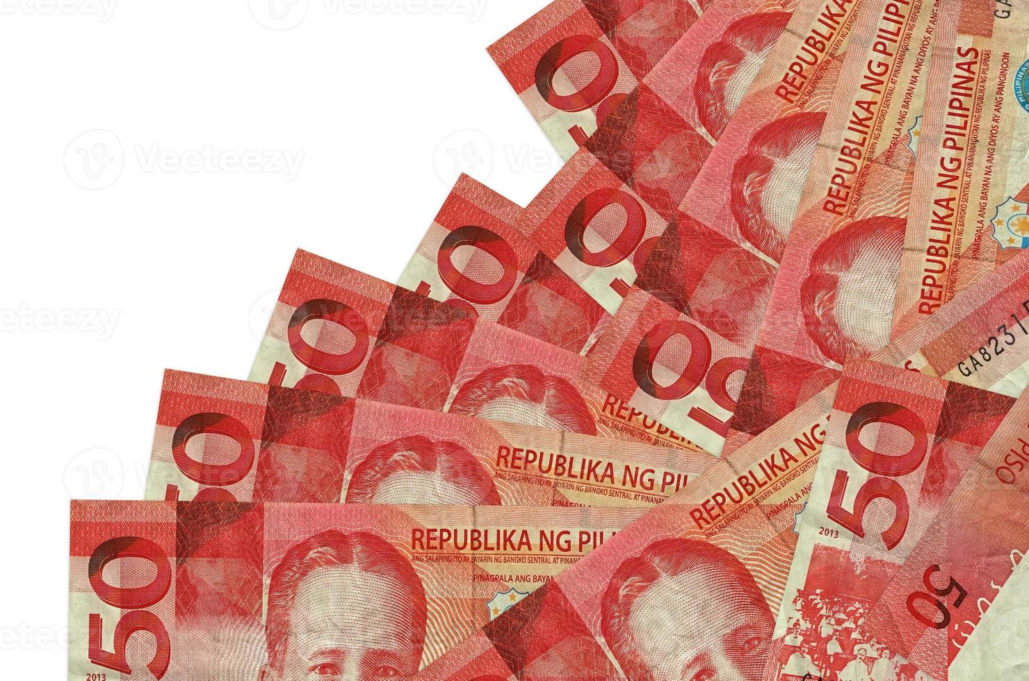 50 billetes de piso filipino se encuentran en diferente orden aislados en blanco. concepto de banca local o hacer dinero foto