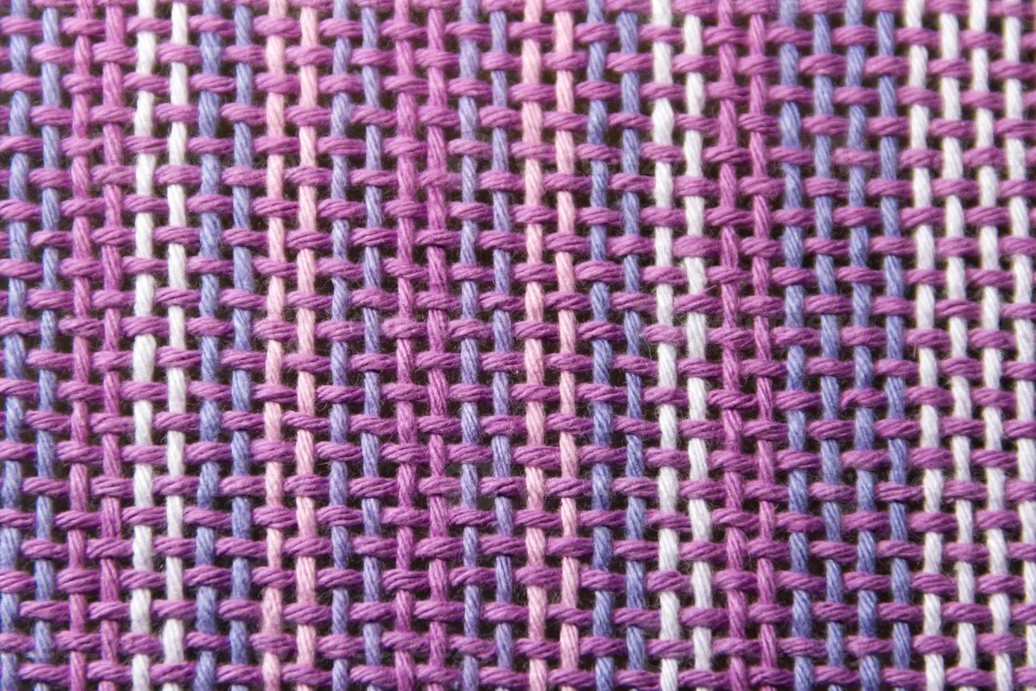 textura de tela tejida con colores ultravioleta y lila foto