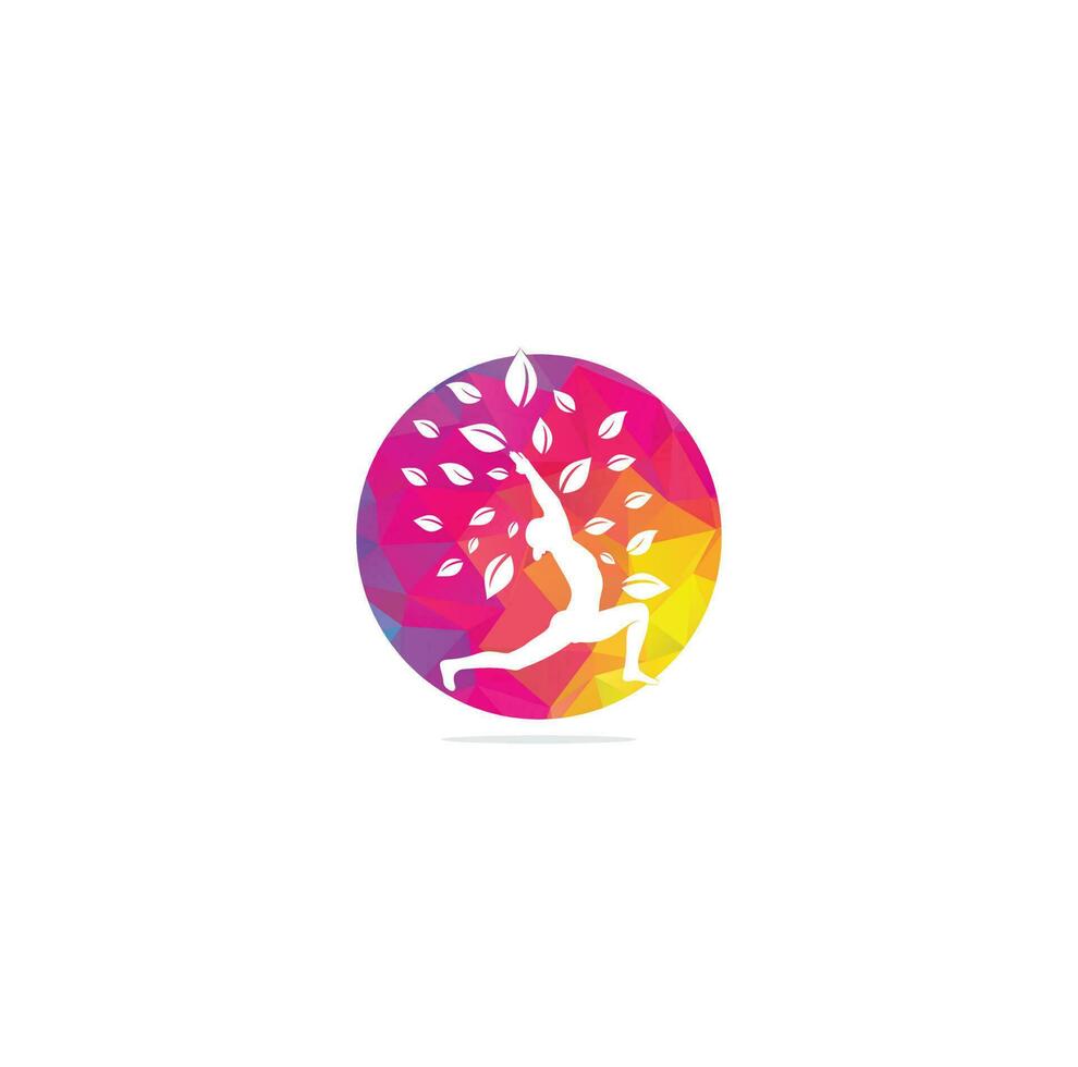 stock de diseño de logotipo de yoga. meditación humana en ilustración de vector de flor de loto.plantilla de diseño de logotipo de yoga. icono de cosméticos y logotipo de spa. vector de pose de yoga