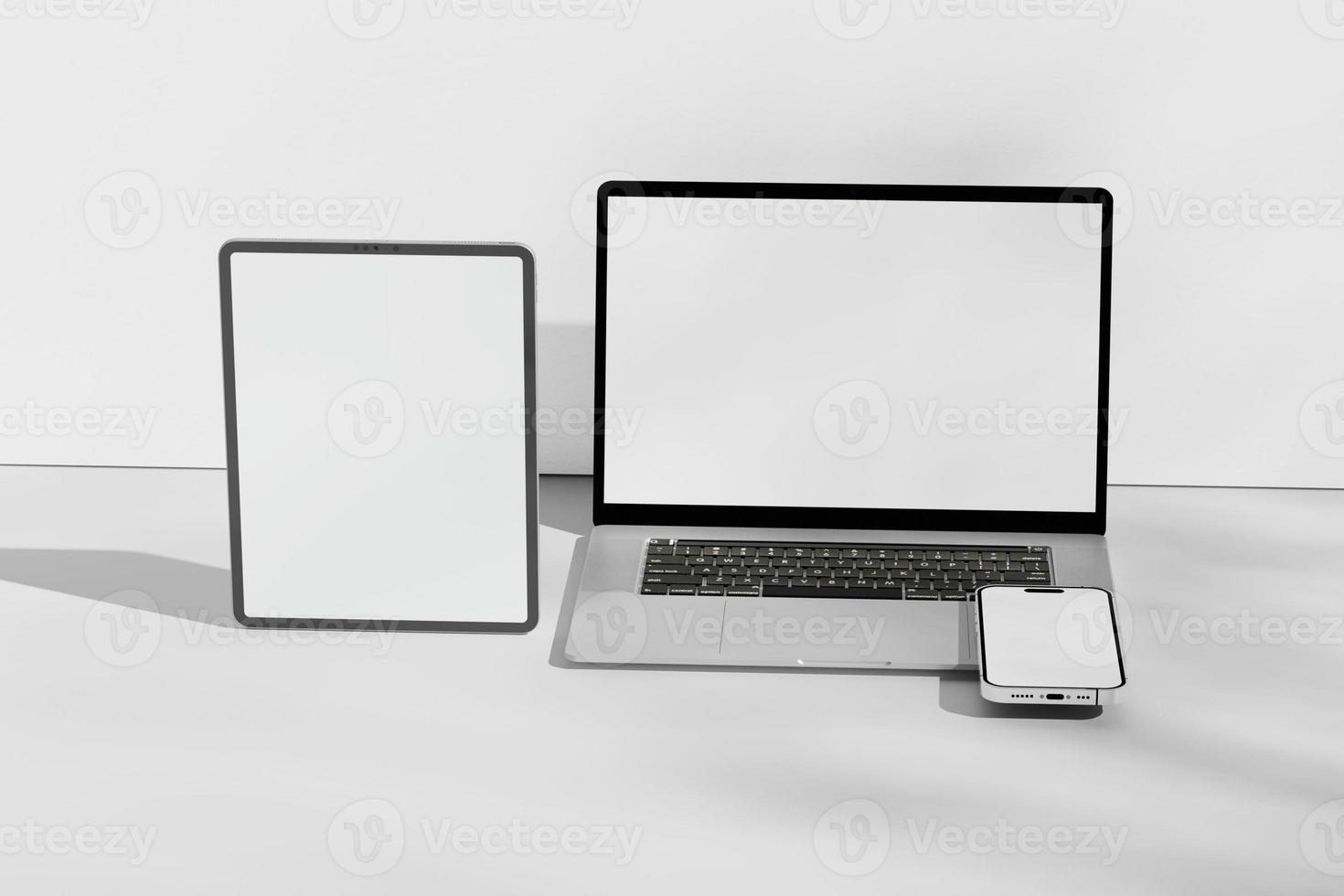 Blank scren multi device mockup photo