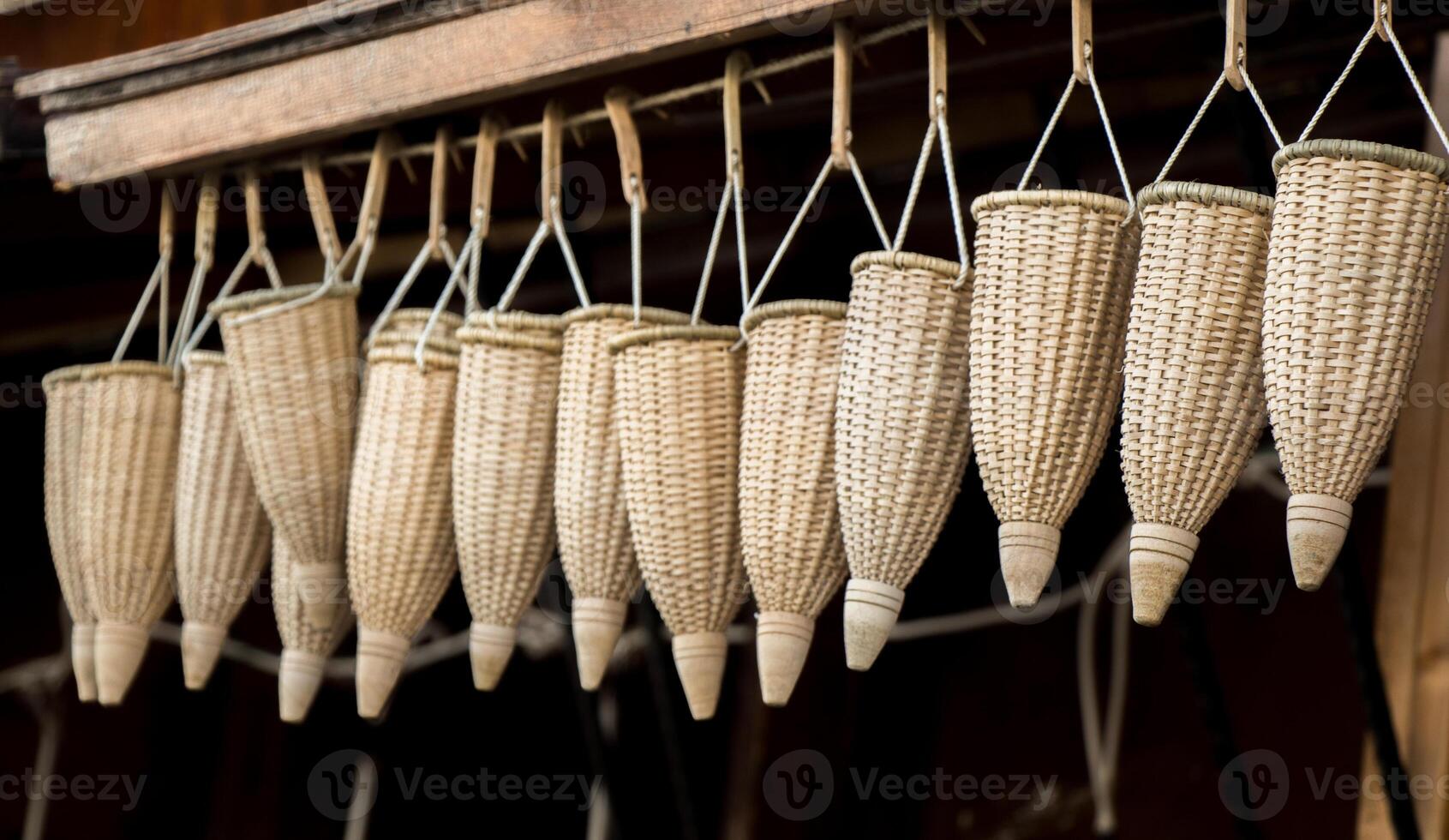 Empty wicker baskets for sale 15081573 Stock Photo at Vecteezy