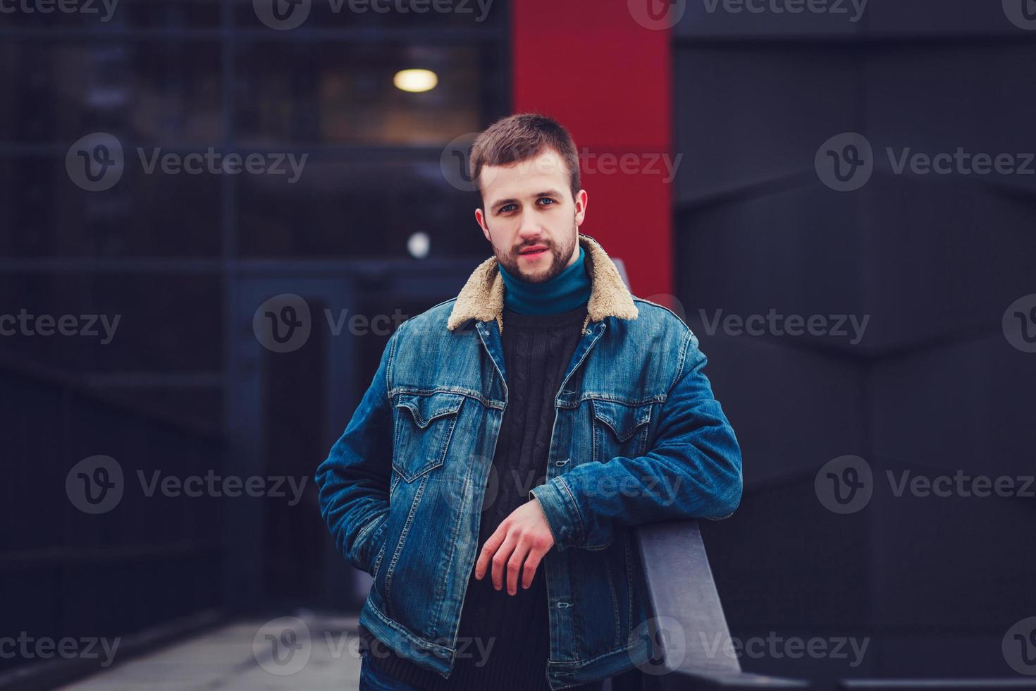 man wearing denim photo