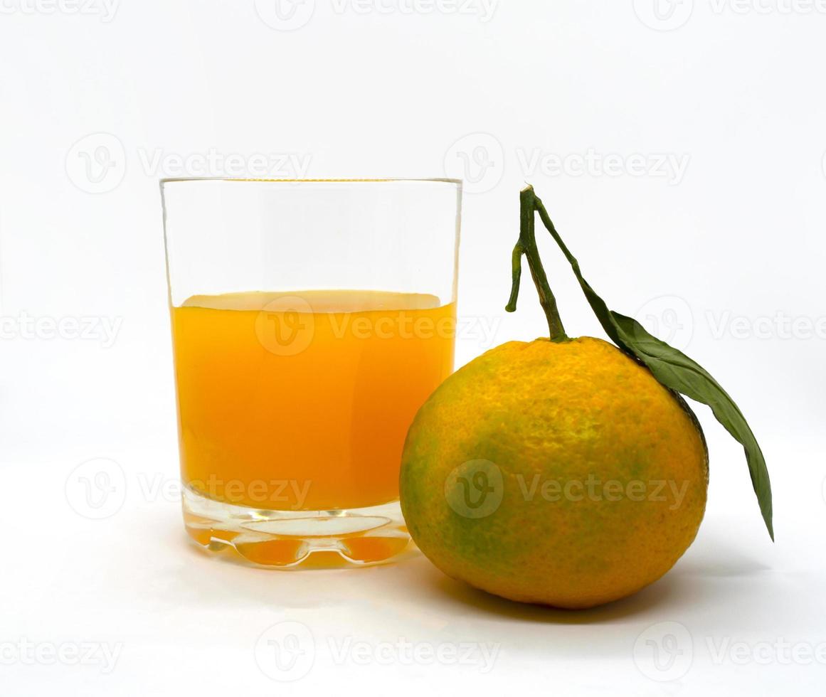 mandarina y jugo de mandarina. foto