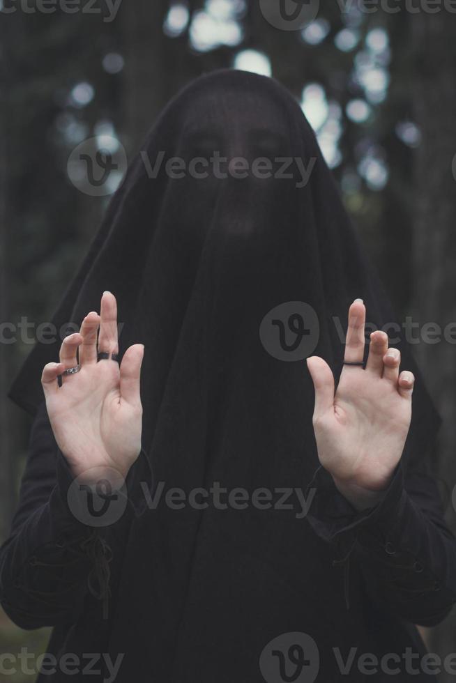 Close up lady with black veil portrait picture photo