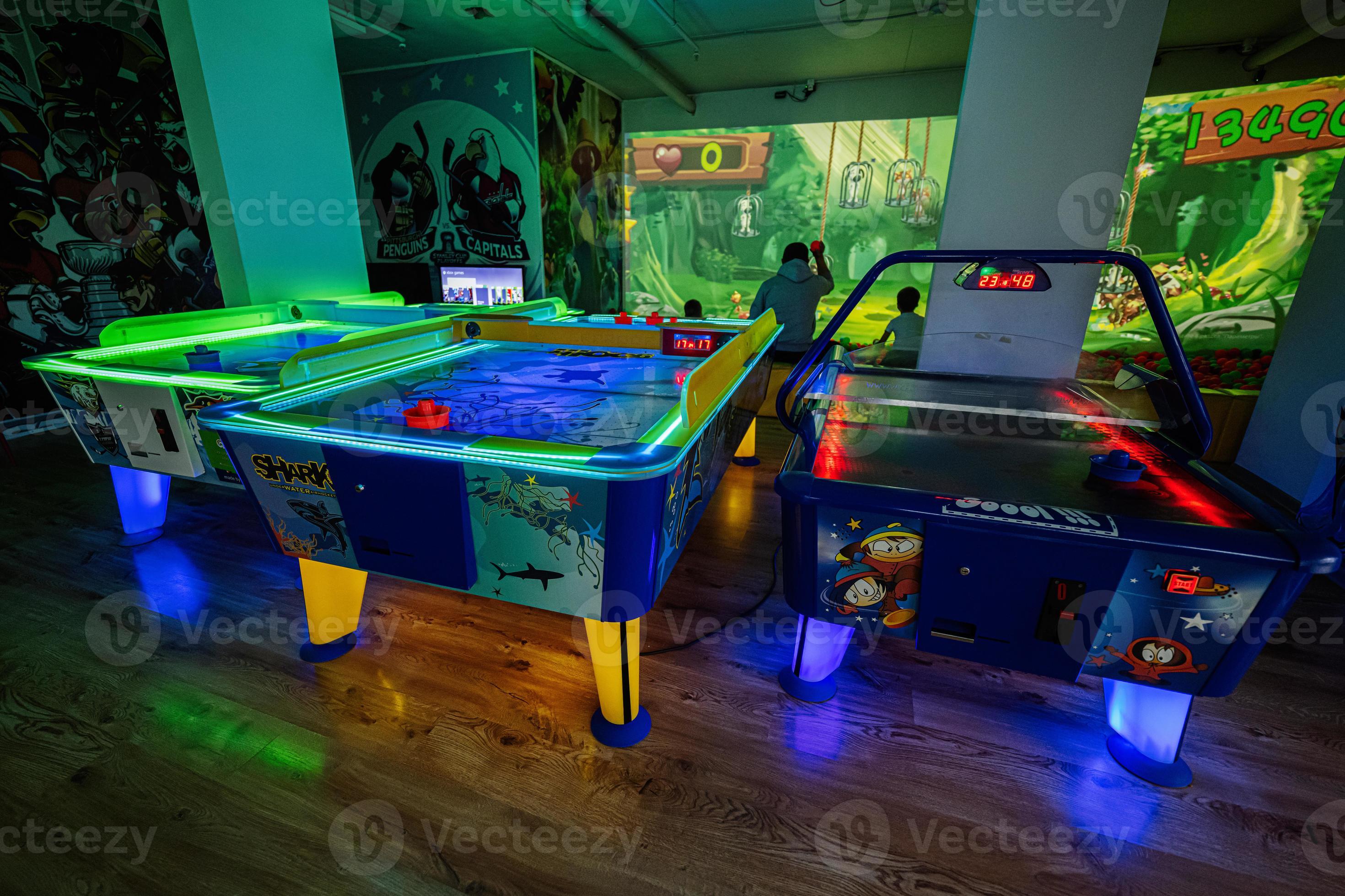 Air hockey tables at indoor kids playground. 15179563 Stock Photo at