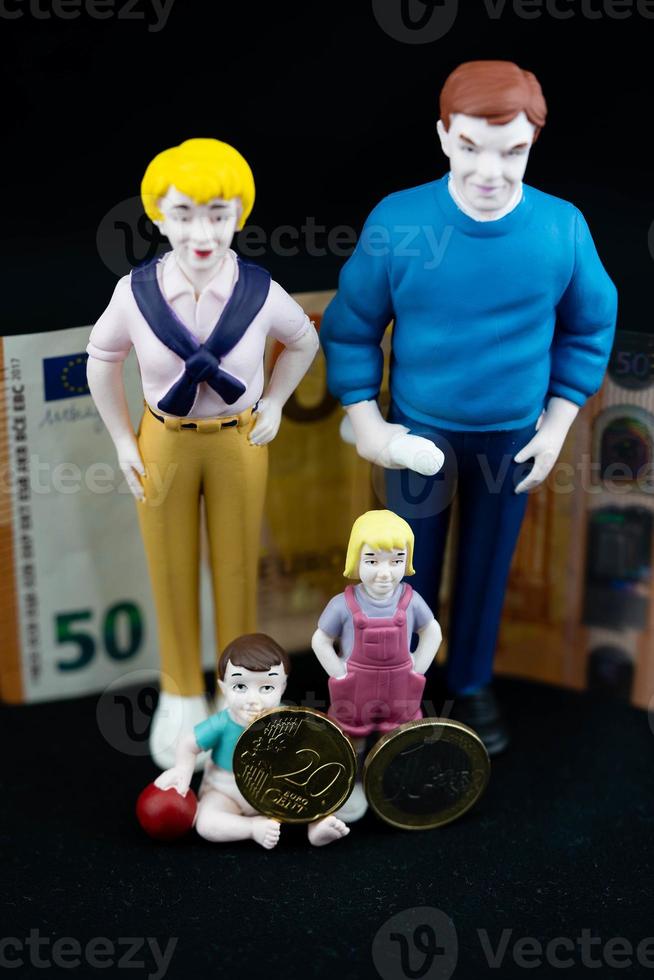 Children cost a lot of money. There is some support from the state through child benefit photo