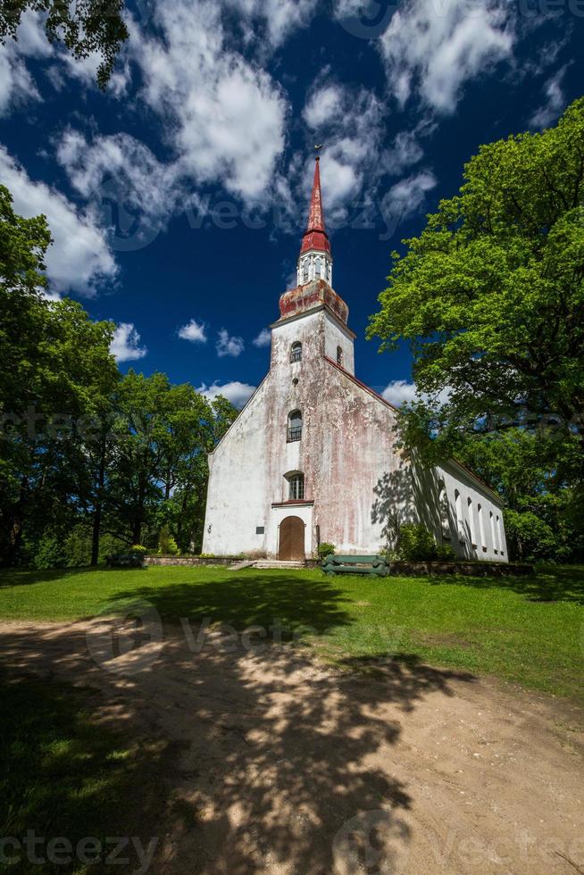 iglesia luterana en verano foto