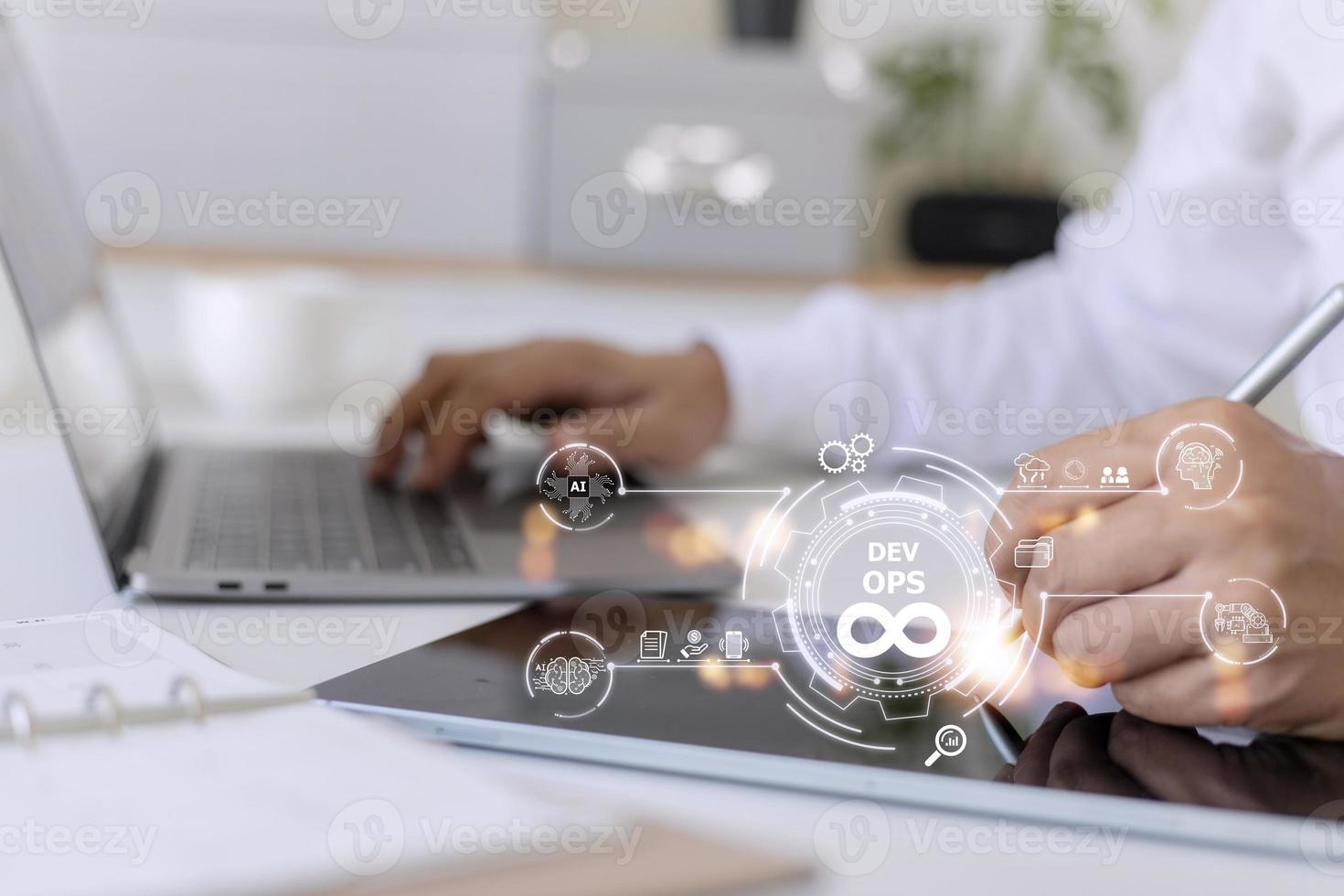 concepto devops, desarrollo de software y operaciones de ti, programación ágil foto