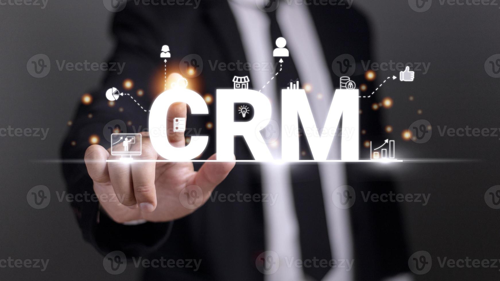 concepto de tecnología de internet empresarial de gestión de relaciones con clientes crm. foto