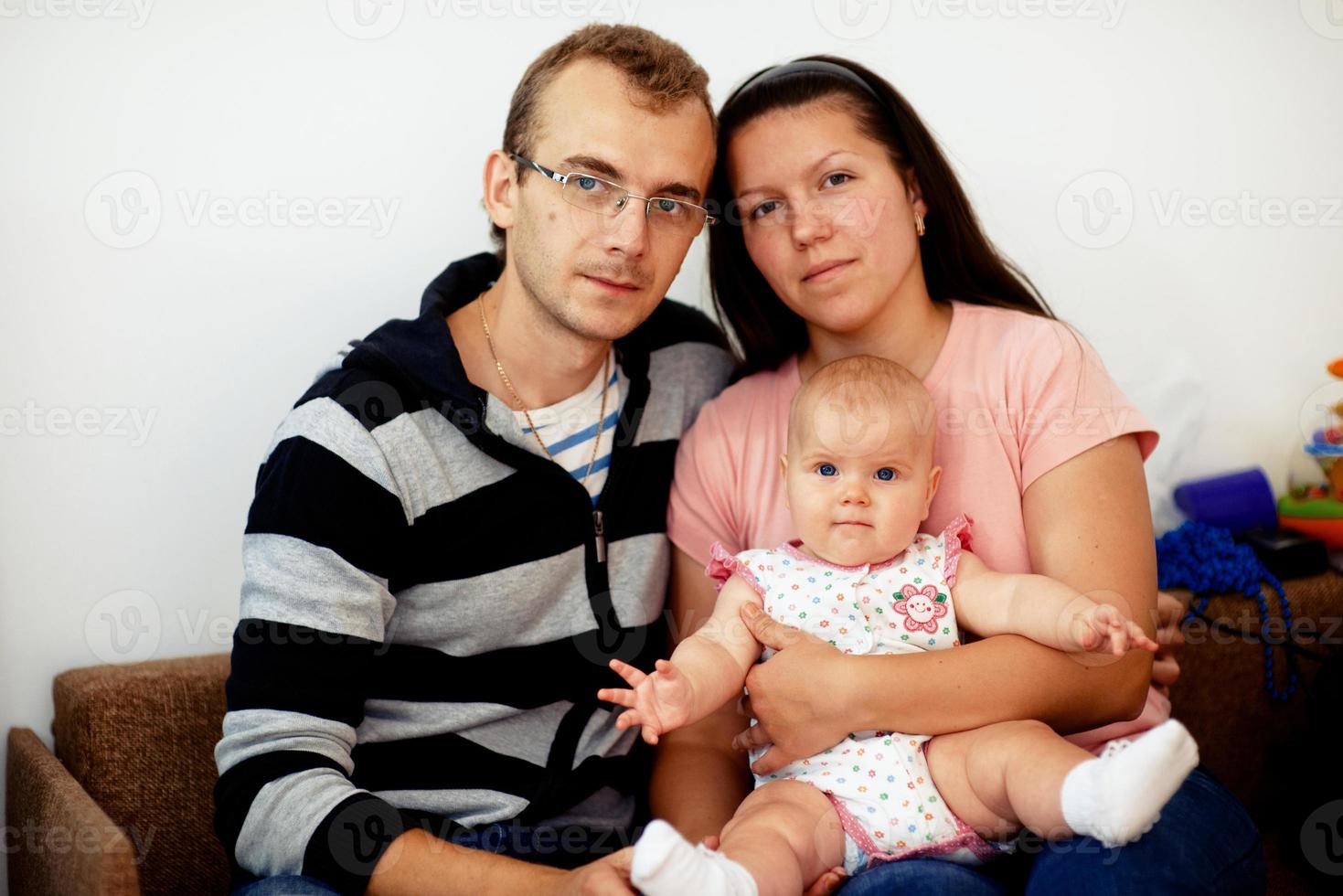 retrato de familia joven foto