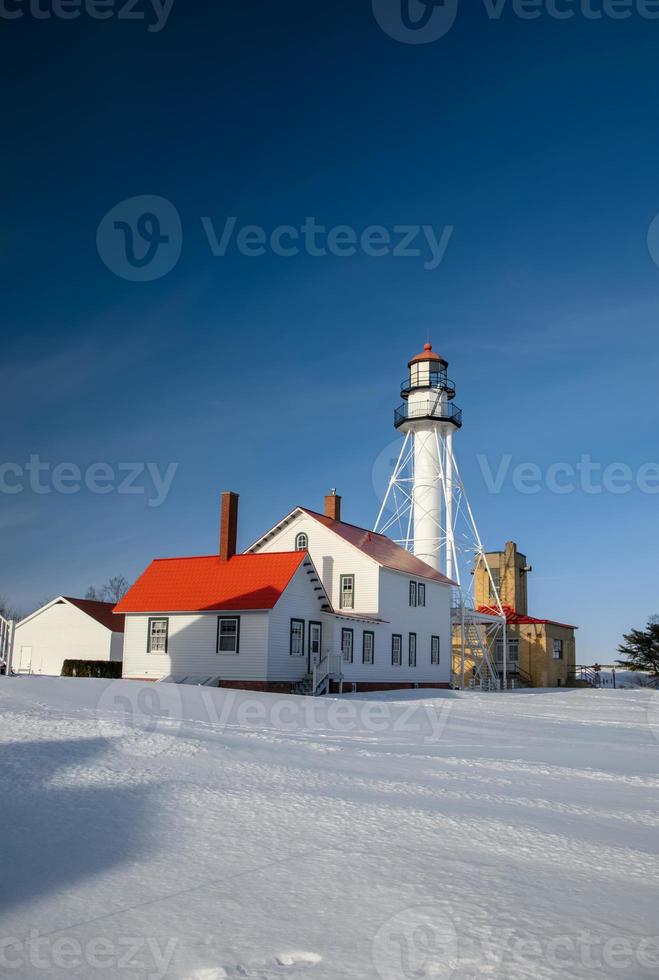 White Fish Point Light House y Great Lakes Shipwreck Museum en la península superior de Michigan foto