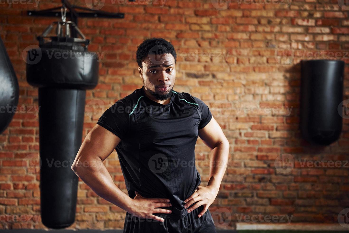 Fitness Hombre gym outfit muscle Stock Photo