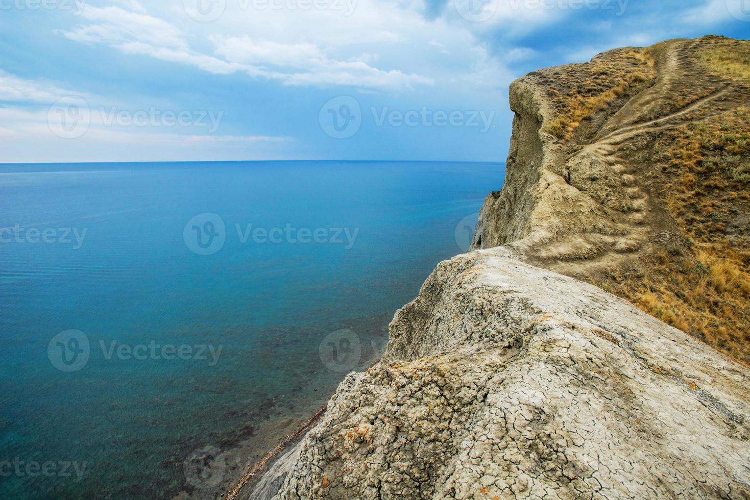 rocas y mar. foto