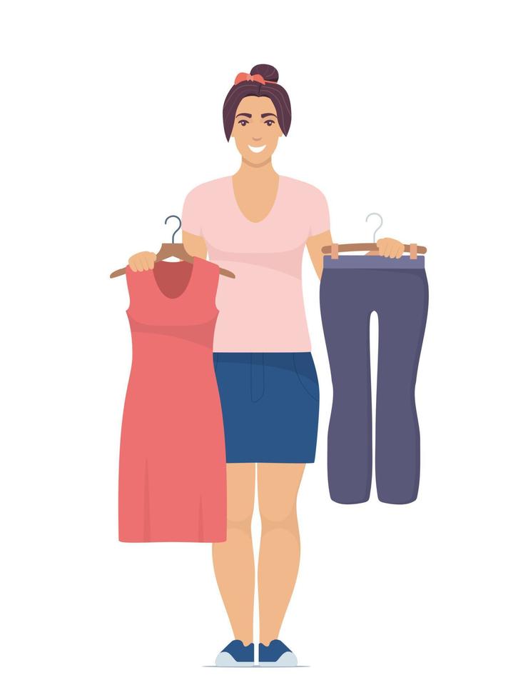 mujer joven sonriente sosteniendo perchas con pantalones y vestido. elegir el concepto de ropa. ilustración vectorial en estilo plano. vector